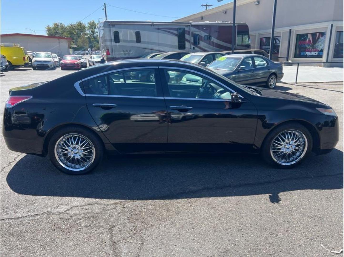 2011 Black /No Color Acura TL (19UUA9E54BA) with an V6, VTEC, 3.5 Liter engine, Manual, 6-Spd w/Overdrive transmission, located at 607 W Columbia Drive, Kennewick, WA, 99336, (509) 987-1069, 46.216743, -119.126404 - Photo#5