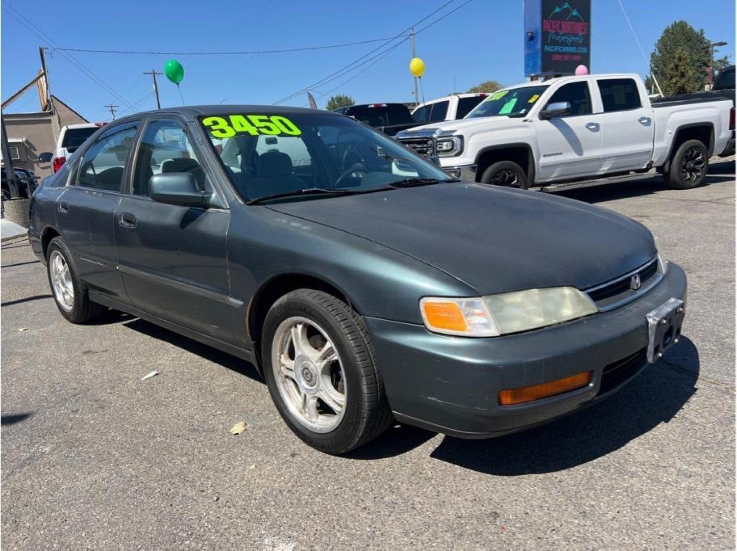 1997 No Color /No Color Honda Accord (1HGCD5635VA) with an 4-Cyl, 2.2 Liter engine, Automatic transmission, located at 607 W Columbia Drive, Kennewick, WA, 99336, (509) 987-1069, 46.216743, -119.126404 - Photo#2