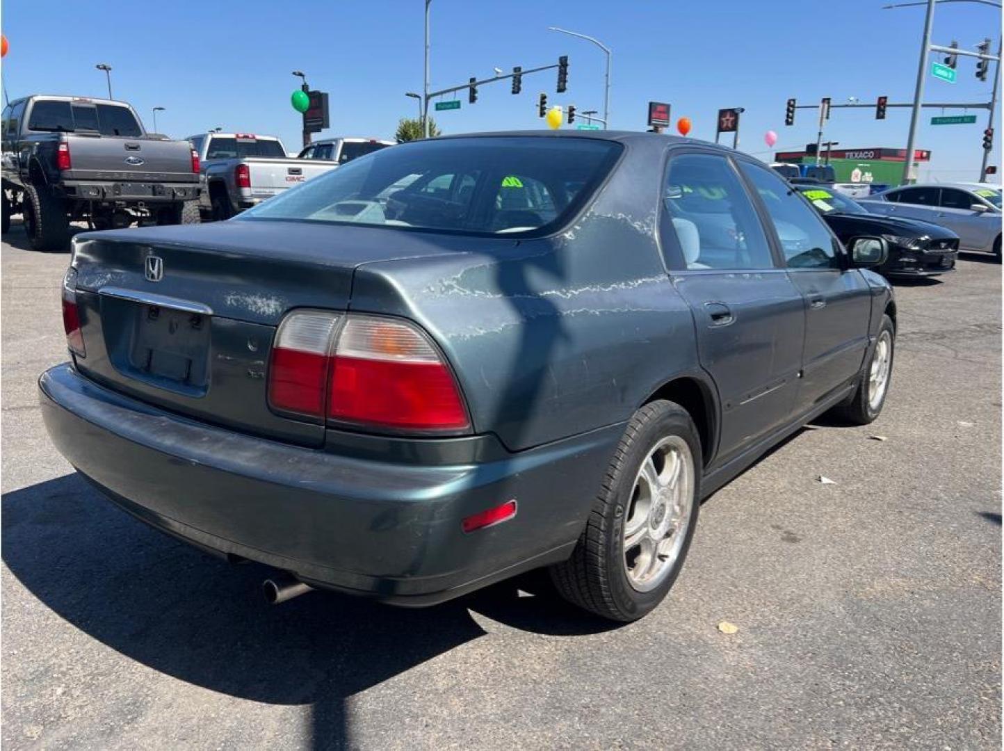 1997 No Color /No Color Honda Accord (1HGCD5635VA) with an 4-Cyl, 2.2 Liter engine, Automatic transmission, located at 607 W Columbia Drive, Kennewick, WA, 99336, (509) 987-1069, 46.216743, -119.126404 - Photo#6