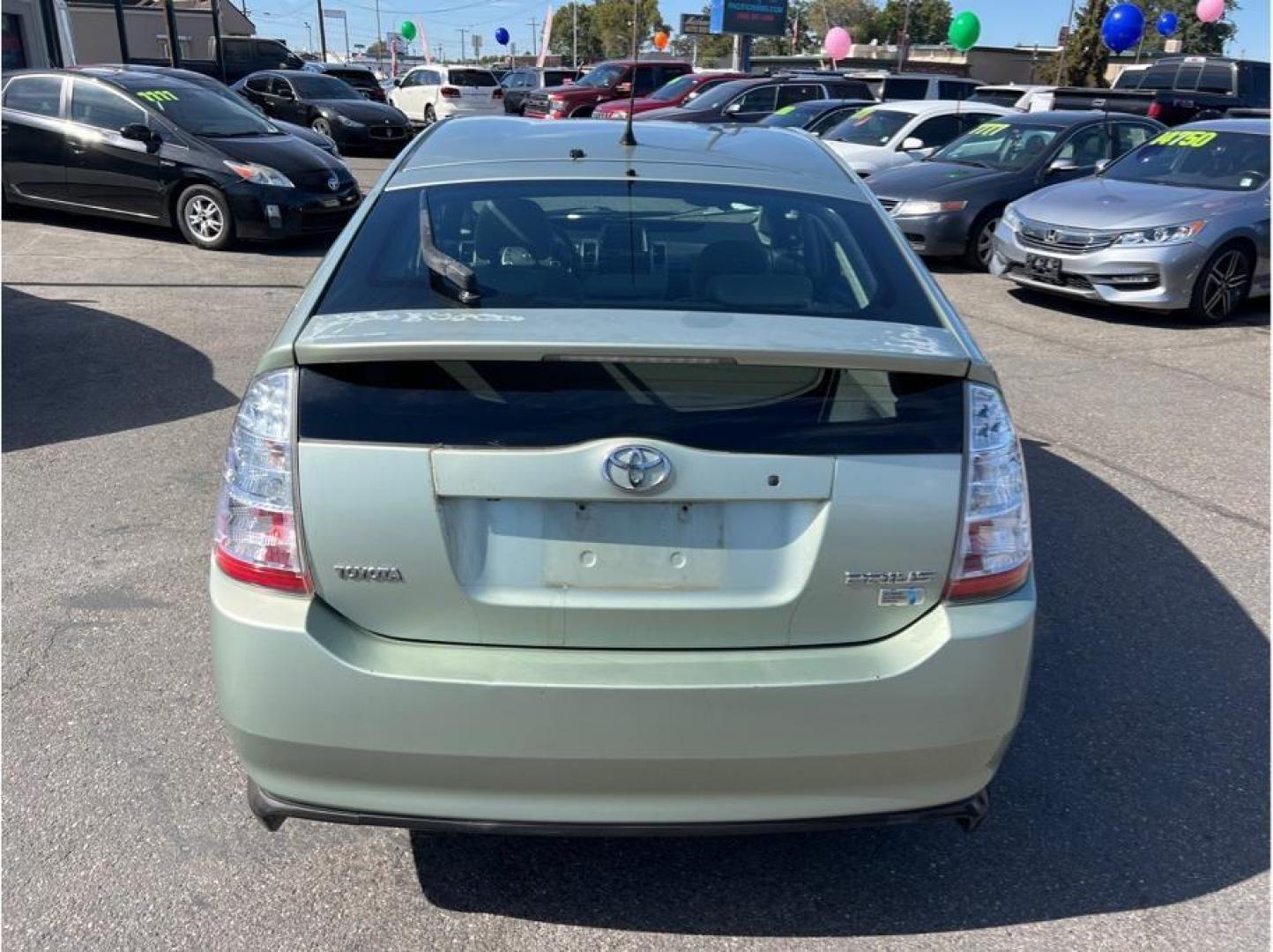 2009 Green /No Color Toyota Prius (JTDKB20U197) with an 4-Cyl, Hybrid, 1.5 Liter engine, Automatic, CVT transmission, located at 607 W Columbia Drive, Kennewick, WA, 99336, (509) 987-1069, 46.216743, -119.126404 - Photo#5