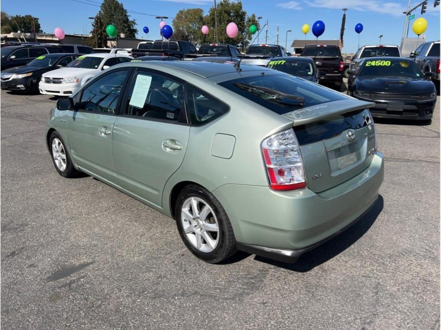 2009 Green /No Color Toyota Prius (JTDKB20U197) with an 4-Cyl, Hybrid, 1.5 Liter engine, Automatic, CVT transmission, located at 607 W Columbia Drive, Kennewick, WA, 99336, (509) 987-1069, 46.216743, -119.126404 - Photo#6