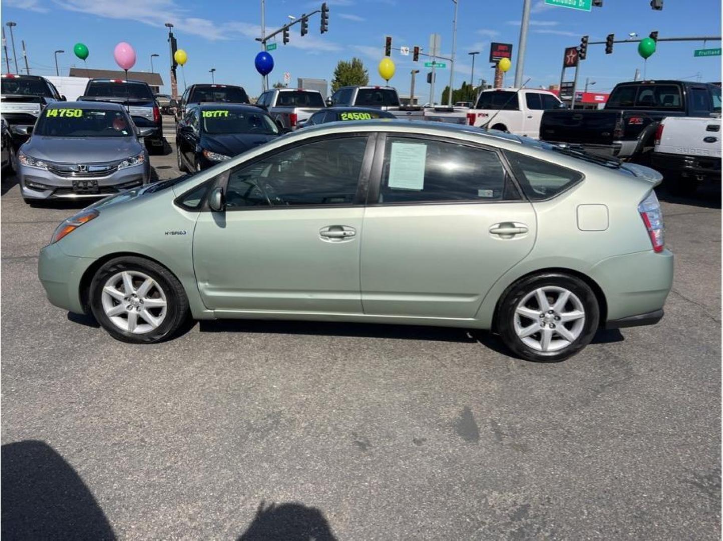 2009 Green /No Color Toyota Prius (JTDKB20U197) with an 4-Cyl, Hybrid, 1.5 Liter engine, Automatic, CVT transmission, located at 607 W Columbia Drive, Kennewick, WA, 99336, (509) 987-1069, 46.216743, -119.126404 - Photo#7