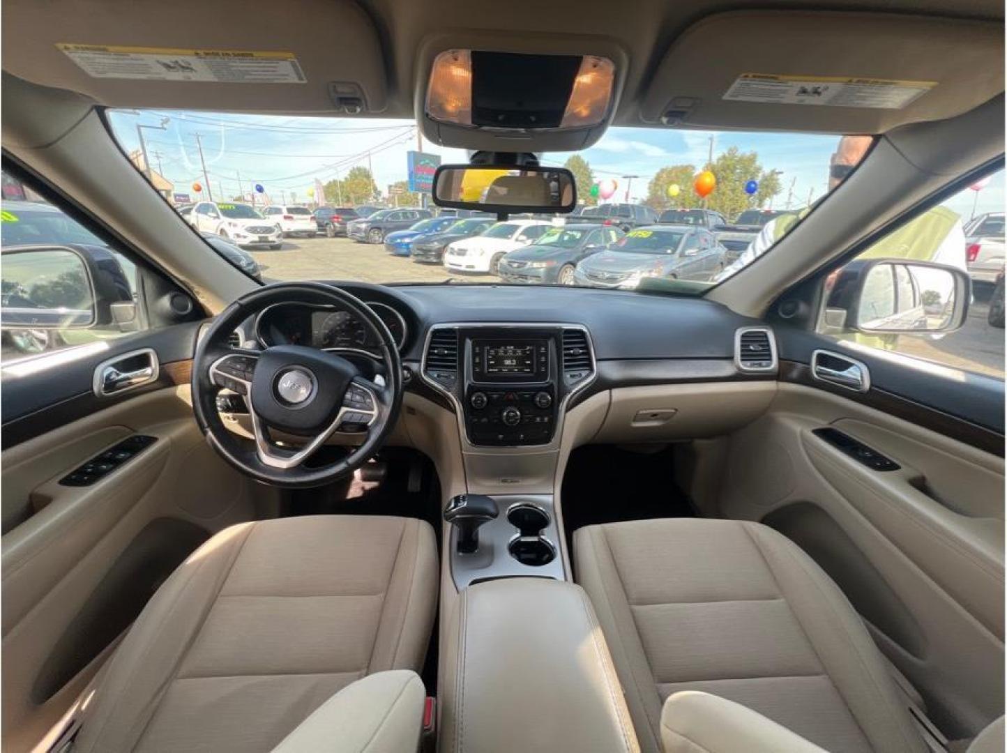 2015 Blue /No Color Jeep Grand Cherokee (1C4RJEAG5FG) with an V6, Flex Fuel, 3.6 Liter engine, Automatic, 8-Spd transmission, located at 607 W Columbia Drive, Kennewick, WA, 99336, (509) 987-1069, 46.216743, -119.126404 - Photo#10