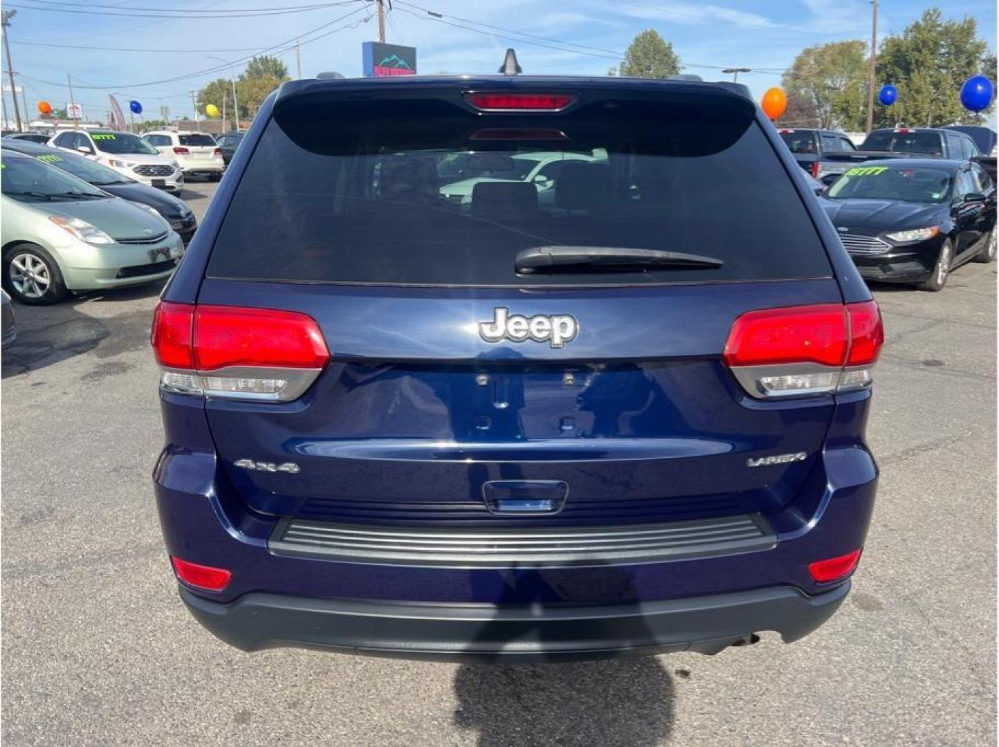 2015 Blue /No Color Jeep Grand Cherokee (1C4RJEAG5FG) with an V6, Flex Fuel, 3.6 Liter engine, Automatic, 8-Spd transmission, located at 607 W Columbia Drive, Kennewick, WA, 99336, (509) 987-1069, 46.216743, -119.126404 - Photo#3