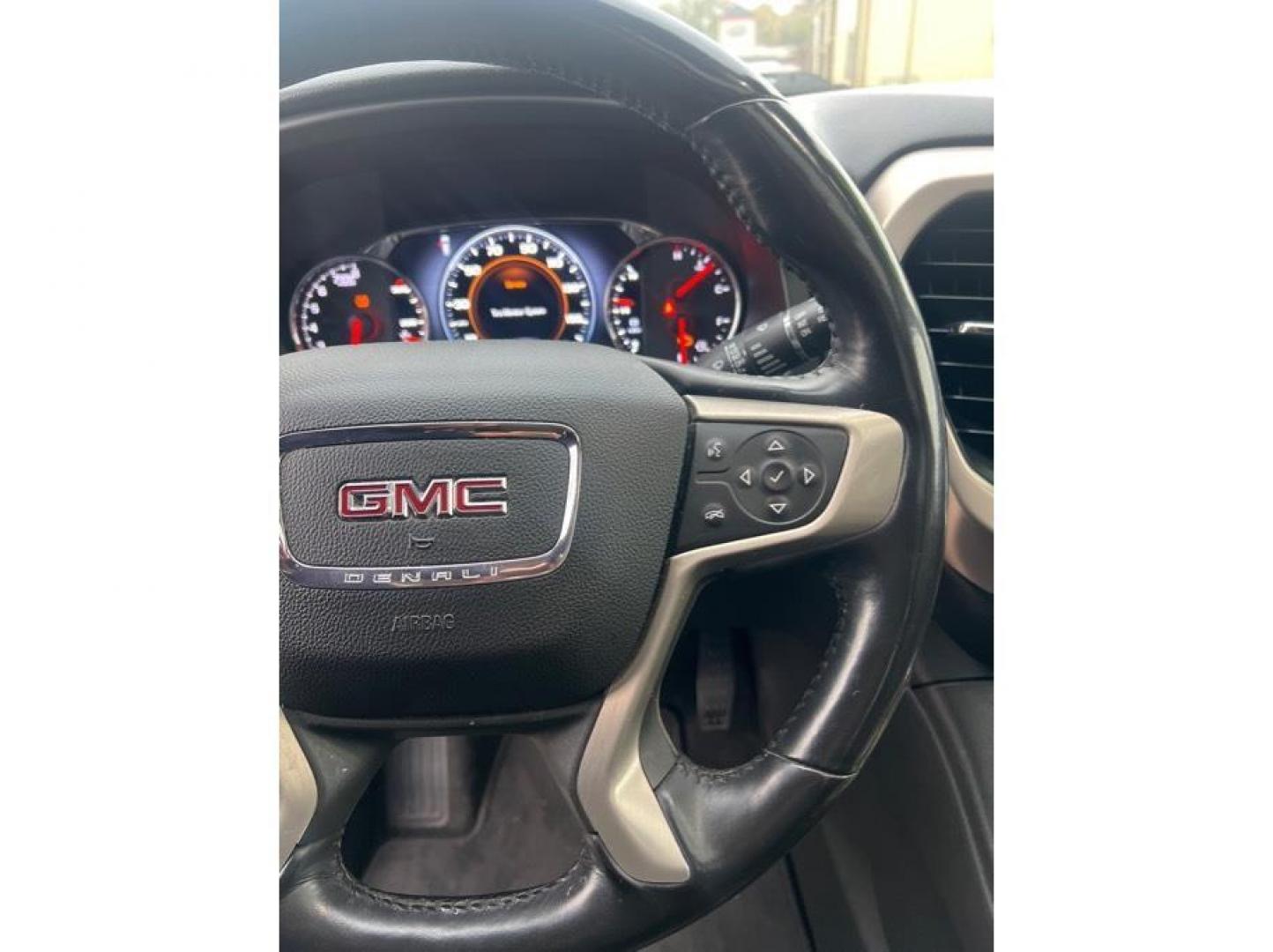 2018 Blue /No Color GMC Acadia (1GKKNXLS4JZ) with an V6, 3.6 Liter engine, Automatic, 6-Spd transmission, located at 607 W Columbia Drive, Kennewick, WA, 99336, (509) 987-1069, 46.216743, -119.126404 - Photo#17