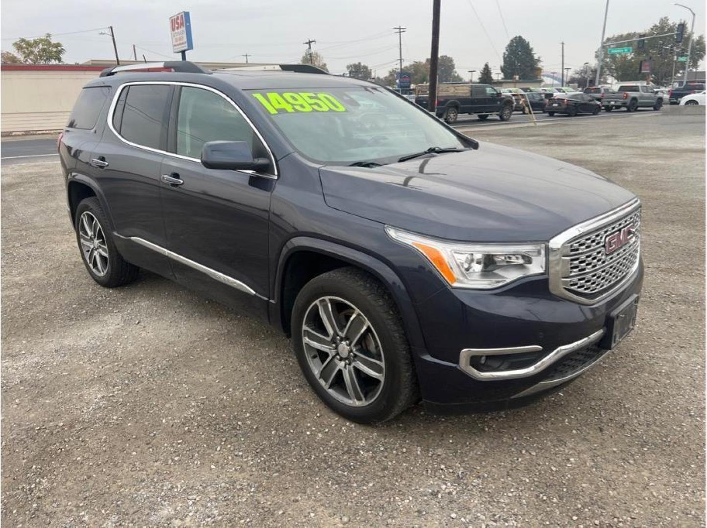 2018 Blue /No Color GMC Acadia (1GKKNXLS4JZ) with an V6, 3.6 Liter engine, Automatic, 6-Spd transmission, located at 607 W Columbia Drive, Kennewick, WA, 99336, (509) 987-1069, 46.216743, -119.126404 - Photo#3