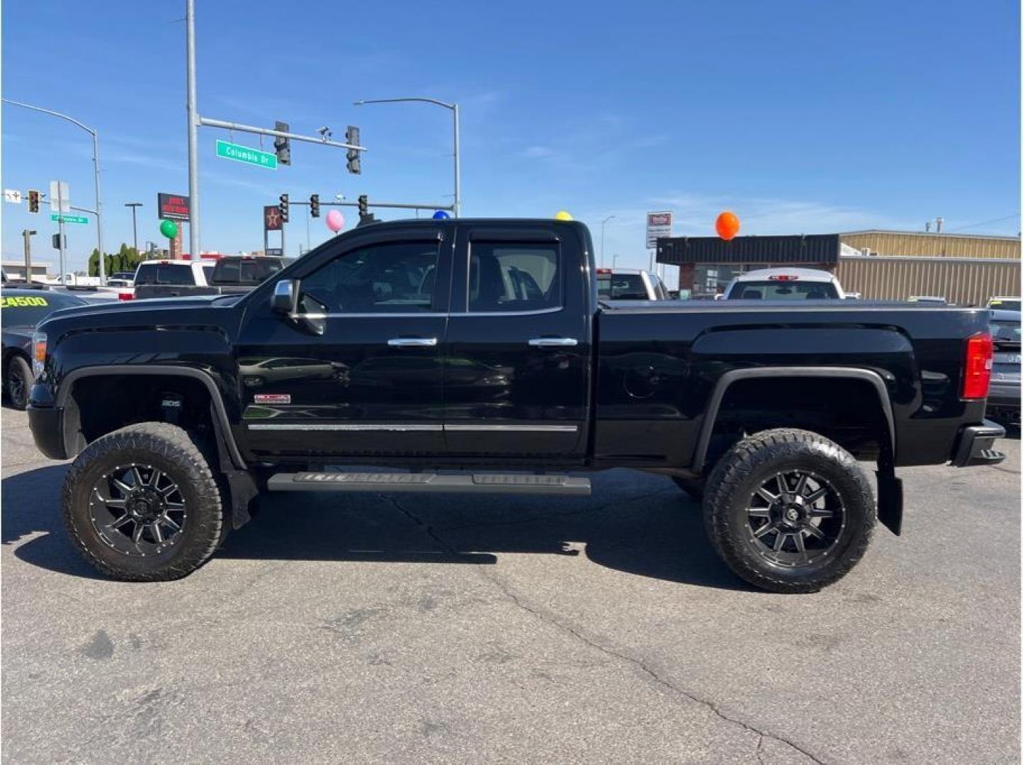 2015 Black /No Color GMC Sierra 1500 Double Cab (1GTV2VEC9FZ) with an V8, EcoTec3, 5.3L engine, Automatic, 6-Spd HD w/Overdrive transmission, located at 607 W Columbia Drive, Kennewick, WA, 99336, (509) 987-1069, 46.216743, -119.126404 - Photo#7