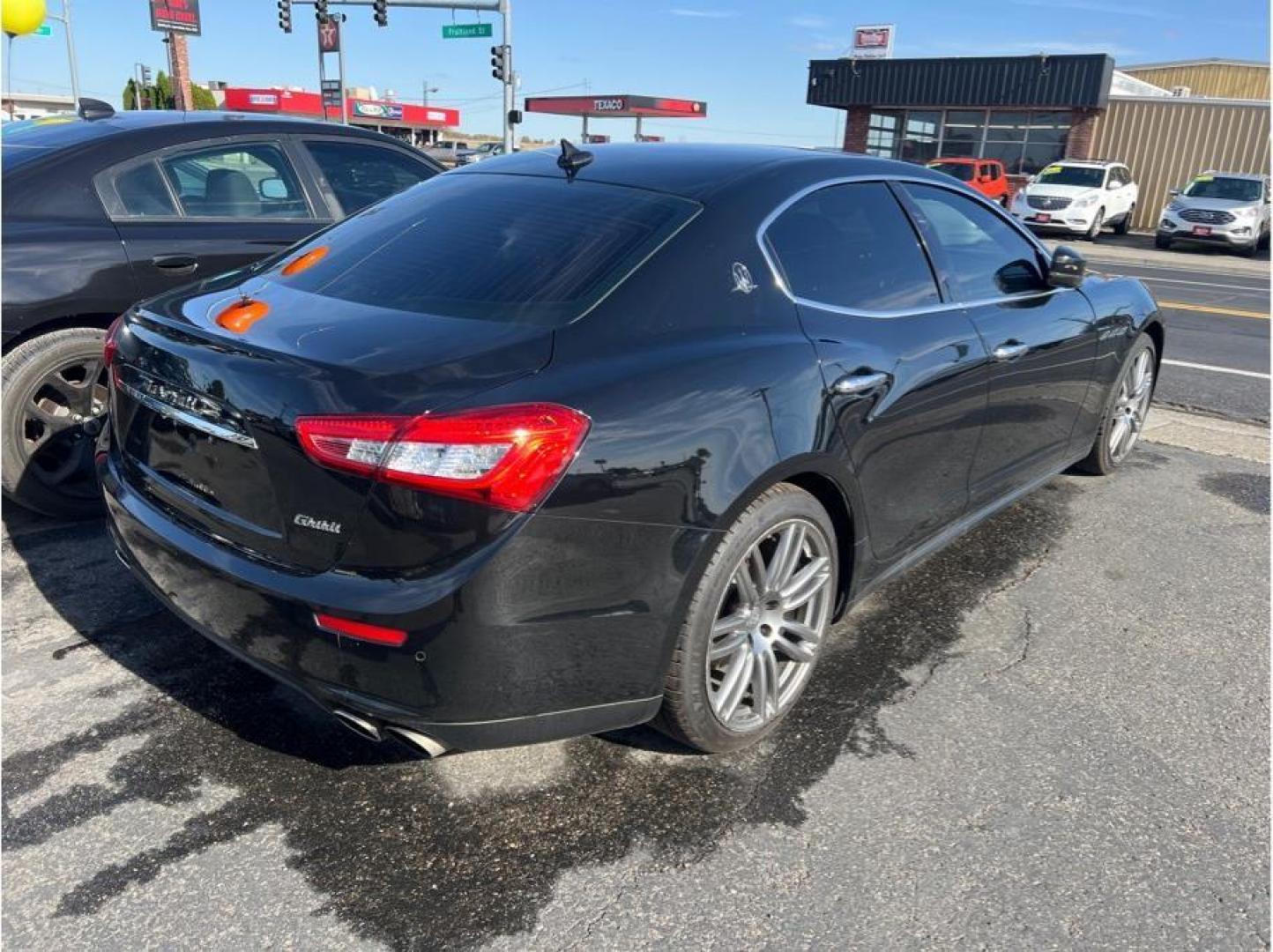 2017 Black /No Color Maserati Ghibli (ZAM57XSA6H1) with an V6, Twin Turbo, 3.0 Liter engine, Auto, 8-Spd Manual transmission, located at 607 W Columbia Drive, Kennewick, WA, 99336, (509) 987-1069, 46.216743, -119.126404 - Photo#2