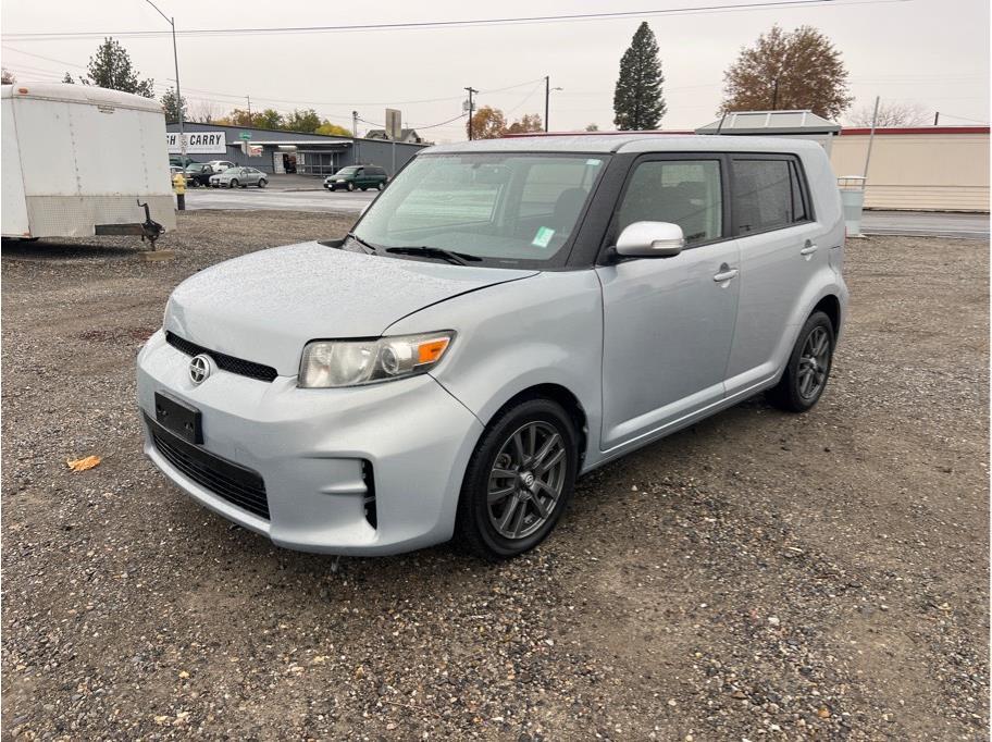 photo of 2013 Scion xB 