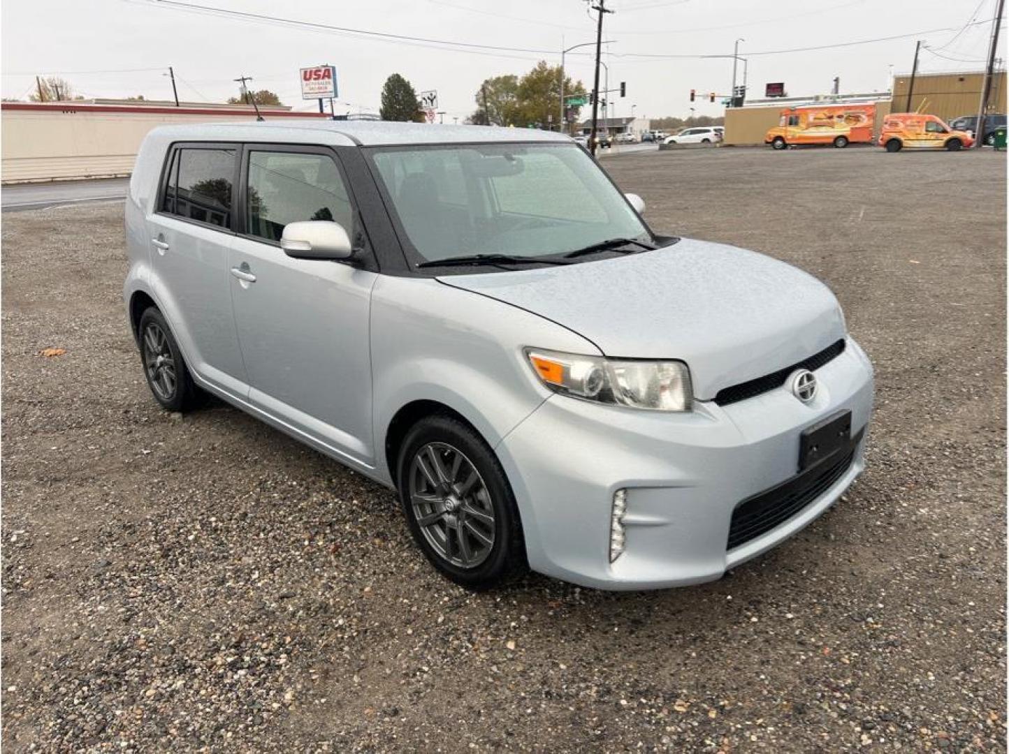 2013 Gray /No Color Scion xB (JTLZE4FE6DJ) with an 4-Cyl, 2.4 Liter engine, Automatic, 4-Spd transmission, located at 607 W Columbia Drive, Kennewick, WA, 99336, (509) 987-1069, 46.216743, -119.126404 - Photo#2