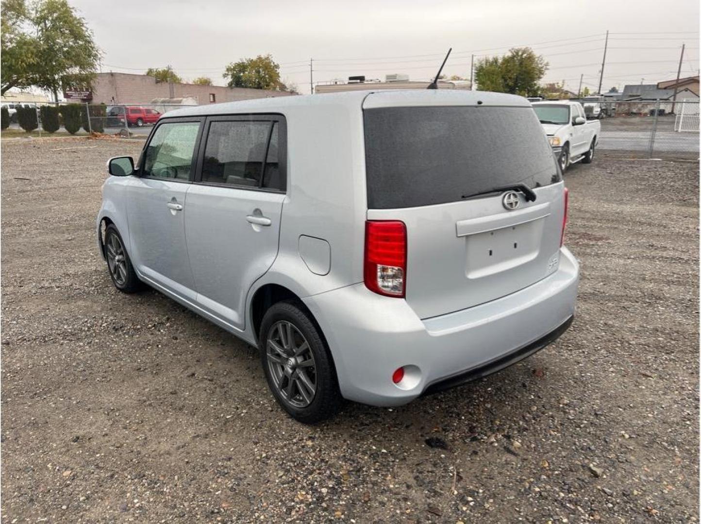 2013 Gray /No Color Scion xB (JTLZE4FE6DJ) with an 4-Cyl, 2.4 Liter engine, Automatic, 4-Spd transmission, located at 607 W Columbia Drive, Kennewick, WA, 99336, (509) 987-1069, 46.216743, -119.126404 - Photo#6