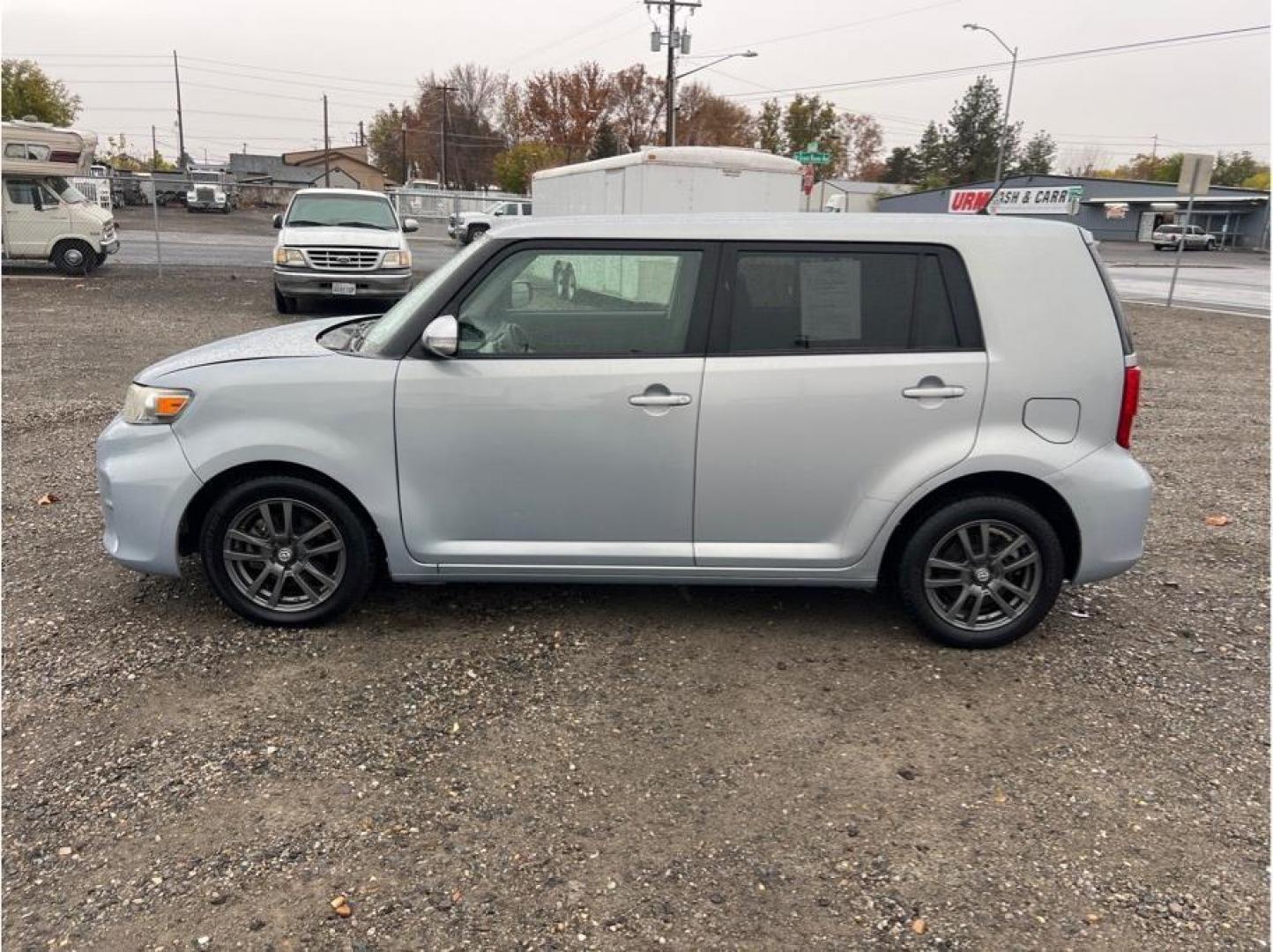 2013 Gray /No Color Scion xB (JTLZE4FE6DJ) with an 4-Cyl, 2.4 Liter engine, Automatic, 4-Spd transmission, located at 607 W Columbia Drive, Kennewick, WA, 99336, (509) 987-1069, 46.216743, -119.126404 - Photo#7