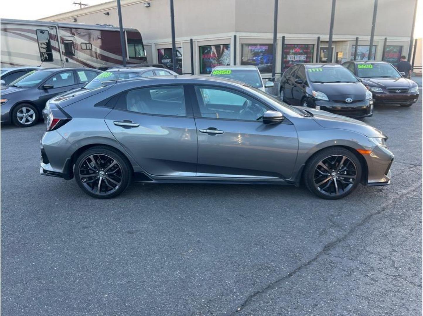 2021 Gray /No Color Honda Civic (SHHFK7H47MU) with an 4-Cyl, Turbo, 1.5 Liter engine, Automatic, CVT transmission, located at 607 W Columbia Drive, Kennewick, WA, 99336, (509) 987-1069, 46.216743, -119.126404 - Photo#3