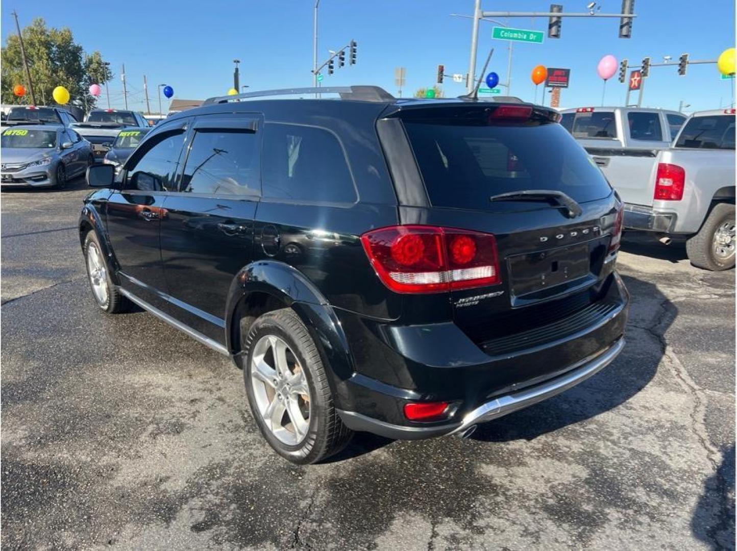 2017 Black /No Color Dodge Journey (3C4PDDGG3HT) with an V6, 3.6 Liter engine, Auto, 6-Spd AutoStick transmission, located at 607 W Columbia Drive, Kennewick, WA, 99336, (509) 987-1069, 46.216743, -119.126404 - Photo#6