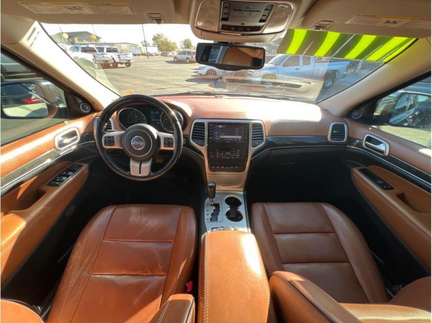 2012 Black /No Color Jeep Grand Cherokee (1C4RJFCT3CC) with an V8, 5.7 Liter engine, Automatic, 5-Spd transmission, located at 607 W Columbia Drive, Kennewick, WA, 99336, (509) 987-1069, 46.216743, -119.126404 - Photo#9