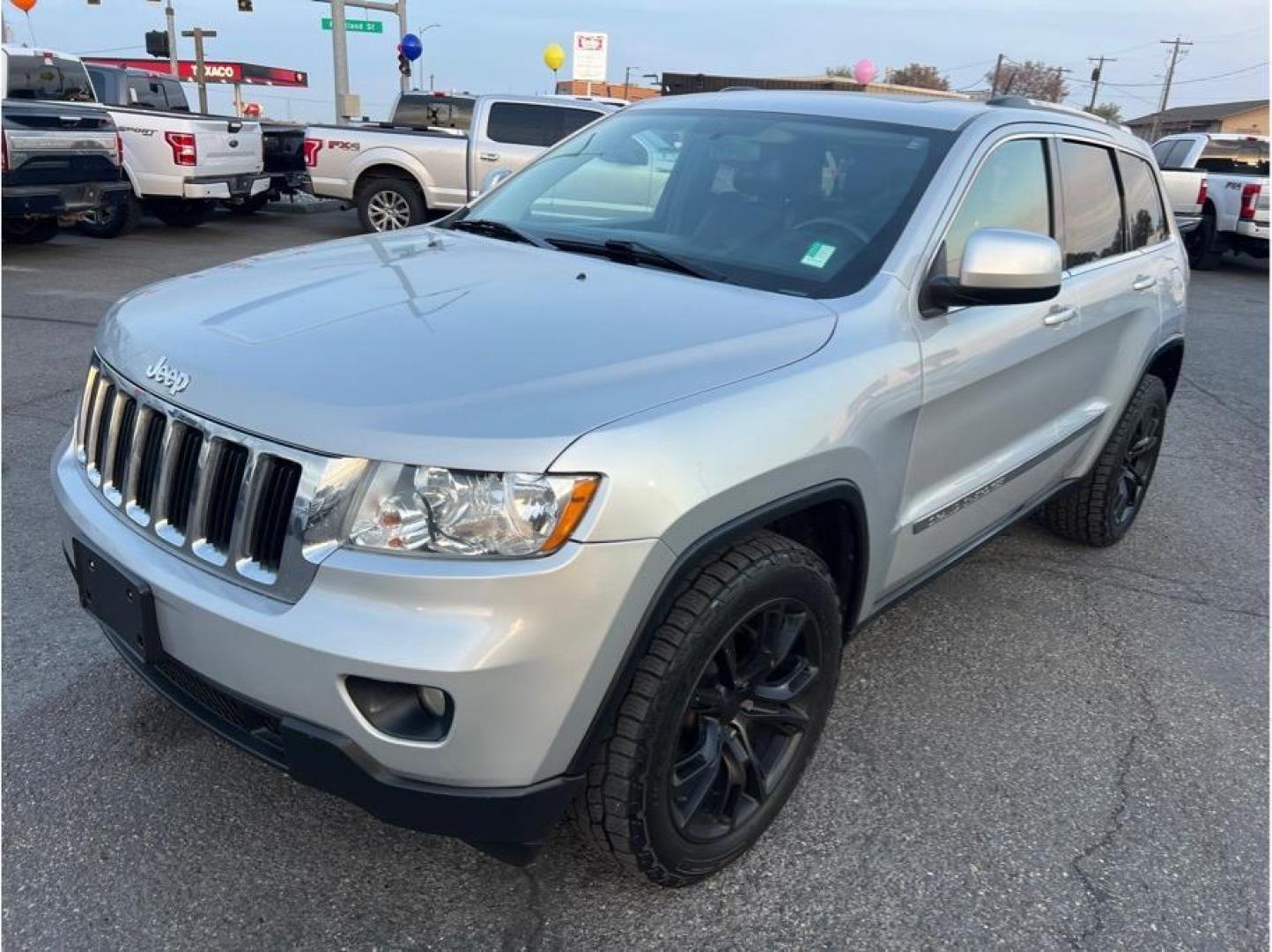 2012 Silver /No Color Jeep Grand Cherokee (1C4RJFAT1CC) with an V8, 5.7 Liter engine, Automatic, 5-Spd transmission, located at 607 W Columbia Drive, Kennewick, WA, 99336, (509) 987-1069, 46.216743, -119.126404 - Photo#0