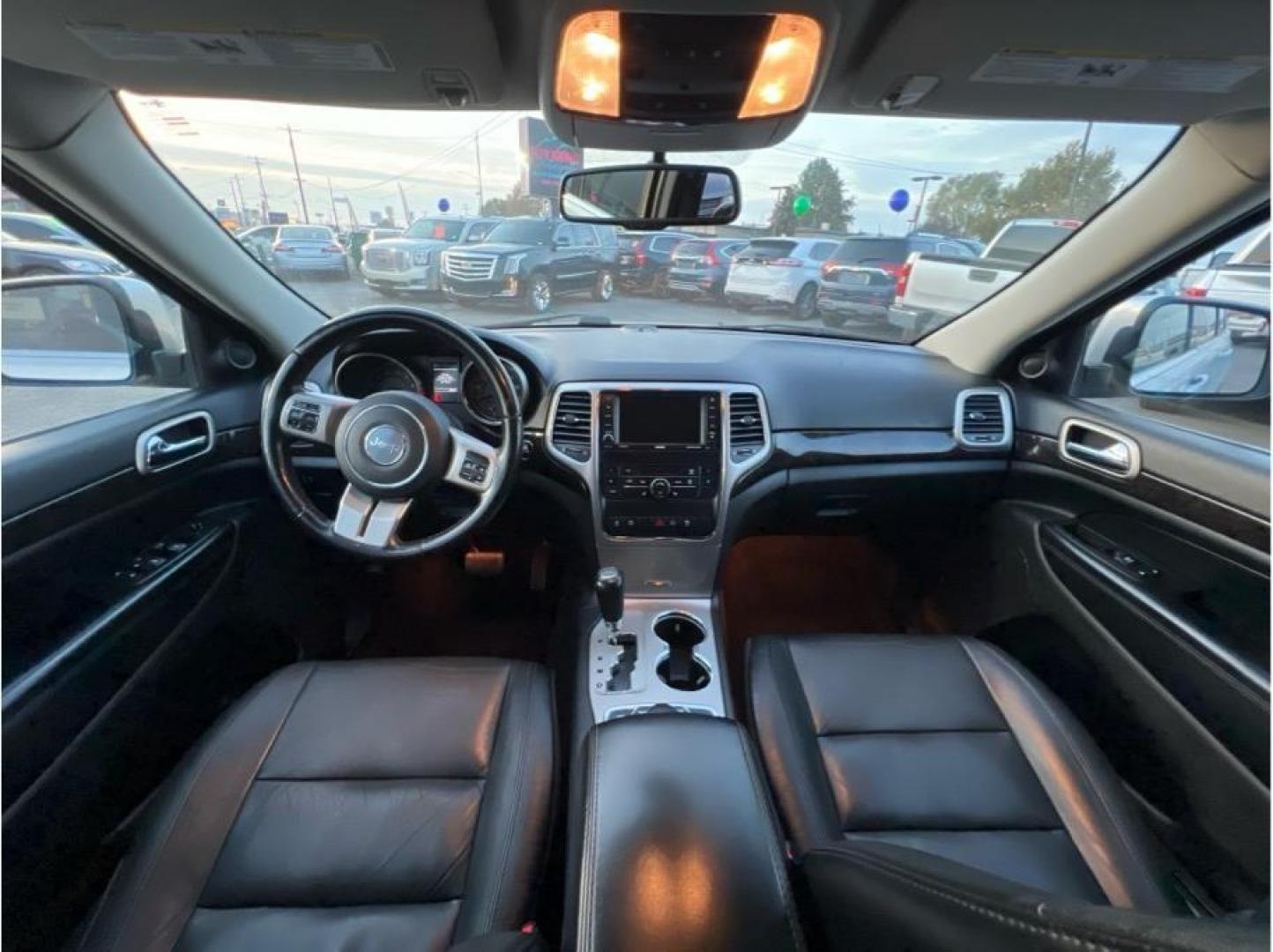 2012 Silver /No Color Jeep Grand Cherokee (1C4RJFAT1CC) with an V8, 5.7 Liter engine, Automatic, 5-Spd transmission, located at 607 W Columbia Drive, Kennewick, WA, 99336, (509) 987-1069, 46.216743, -119.126404 - Photo#10