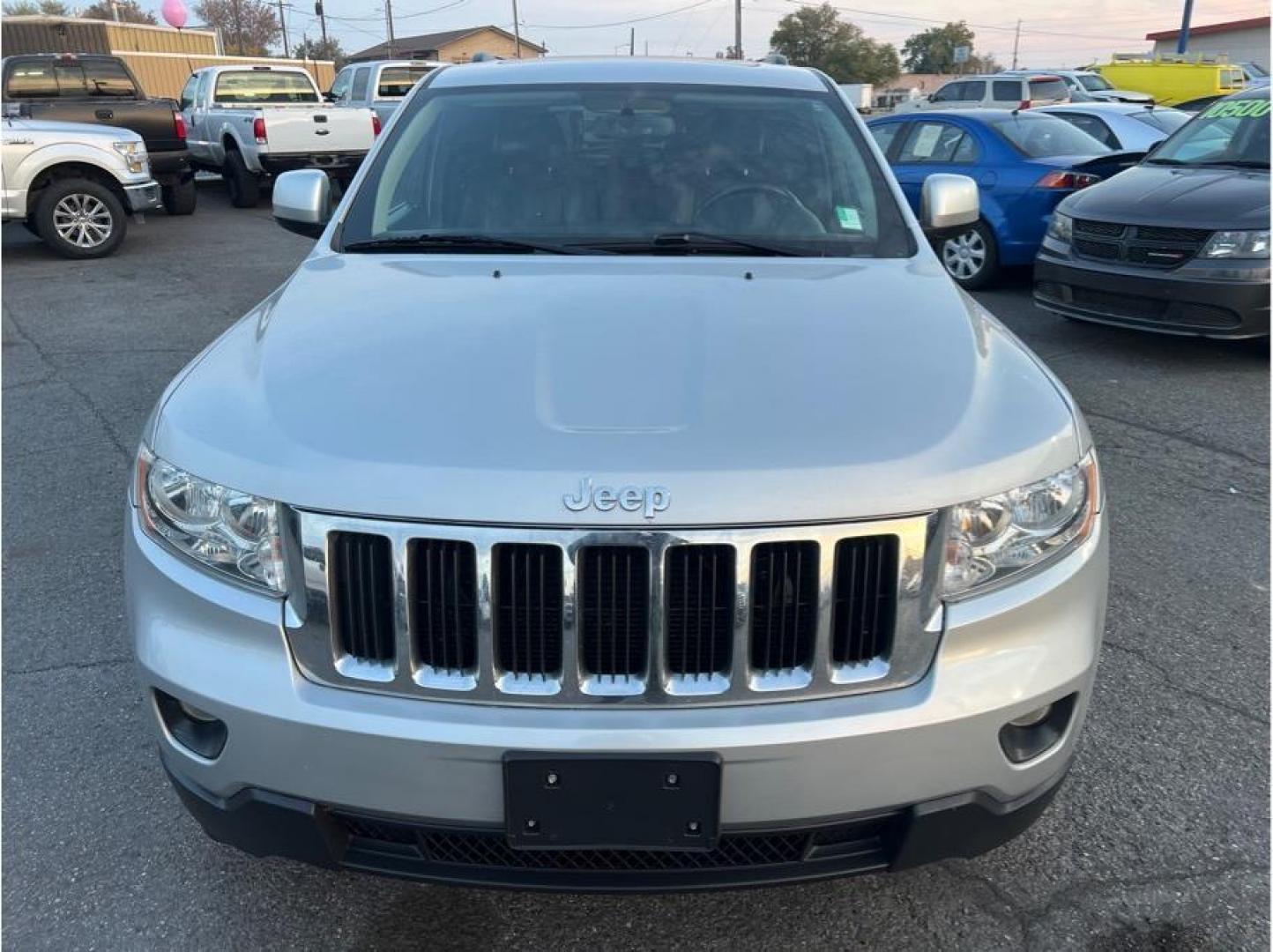 2012 Silver /No Color Jeep Grand Cherokee (1C4RJFAT1CC) with an V8, 5.7 Liter engine, Automatic, 5-Spd transmission, located at 607 W Columbia Drive, Kennewick, WA, 99336, (509) 987-1069, 46.216743, -119.126404 - Photo#1