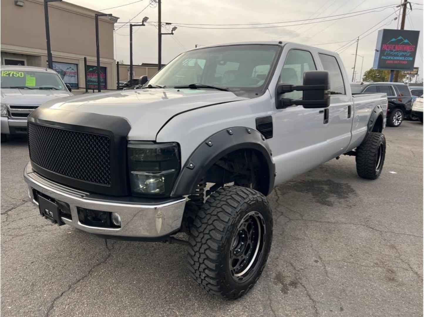 2008 Silver /No Color Ford F350 Super Duty Crew Cab (1FTWW31R48E) with an V8, Turbo Dsl 6.4L engine, Automatic, 5-Spd w/Overdrive transmission, located at 607 W Columbia Drive, Kennewick, WA, 99336, (509) 987-1069, 46.216743, -119.126404 - Photo#0