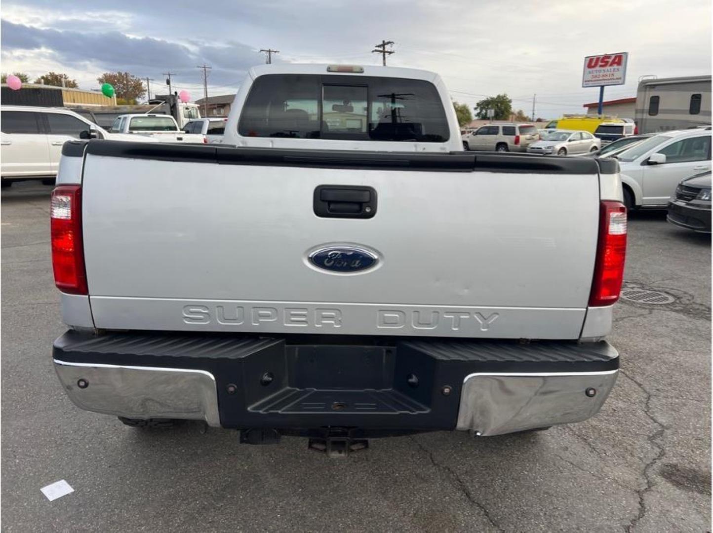 2008 Silver /No Color Ford F350 Super Duty Crew Cab (1FTWW31R48E) with an V8, Turbo Dsl 6.4L engine, Automatic, 5-Spd w/Overdrive transmission, located at 607 W Columbia Drive, Kennewick, WA, 99336, (509) 987-1069, 46.216743, -119.126404 - Photo#5