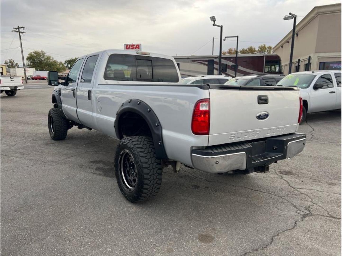 2008 Silver /No Color Ford F350 Super Duty Crew Cab (1FTWW31R48E) with an V8, Turbo Dsl 6.4L engine, Automatic, 5-Spd w/Overdrive transmission, located at 607 W Columbia Drive, Kennewick, WA, 99336, (509) 987-1069, 46.216743, -119.126404 - Photo#6