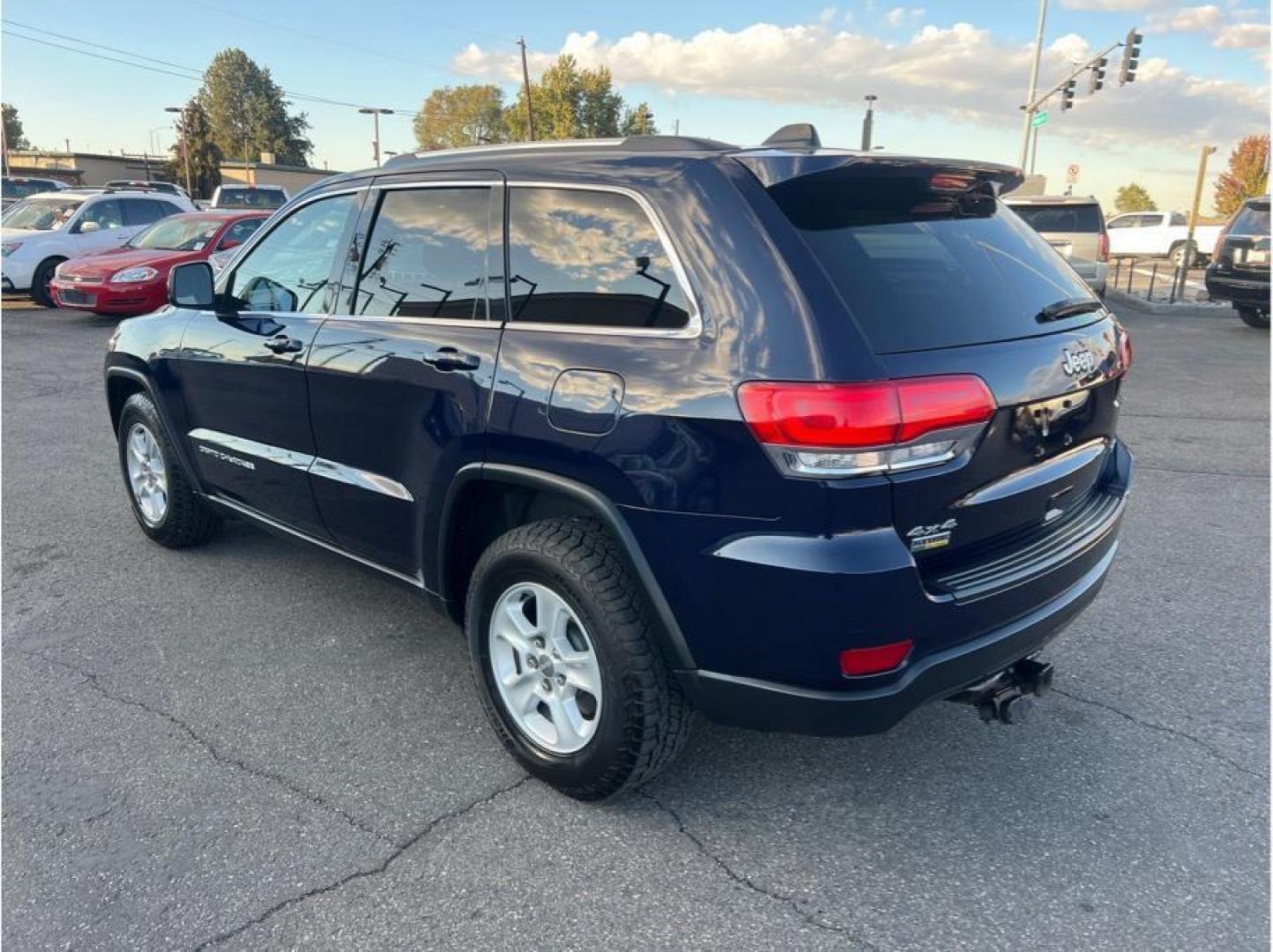 2014 Blue /No Color Jeep Grand Cherokee (1C4RJFAG6EC) with an V6, Flex Fuel, 3.6 Liter engine, Automatic, 8-Spd transmission, located at 607 W Columbia Drive, Kennewick, WA, 99336, (509) 987-1069, 46.216743, -119.126404 - Photo#6