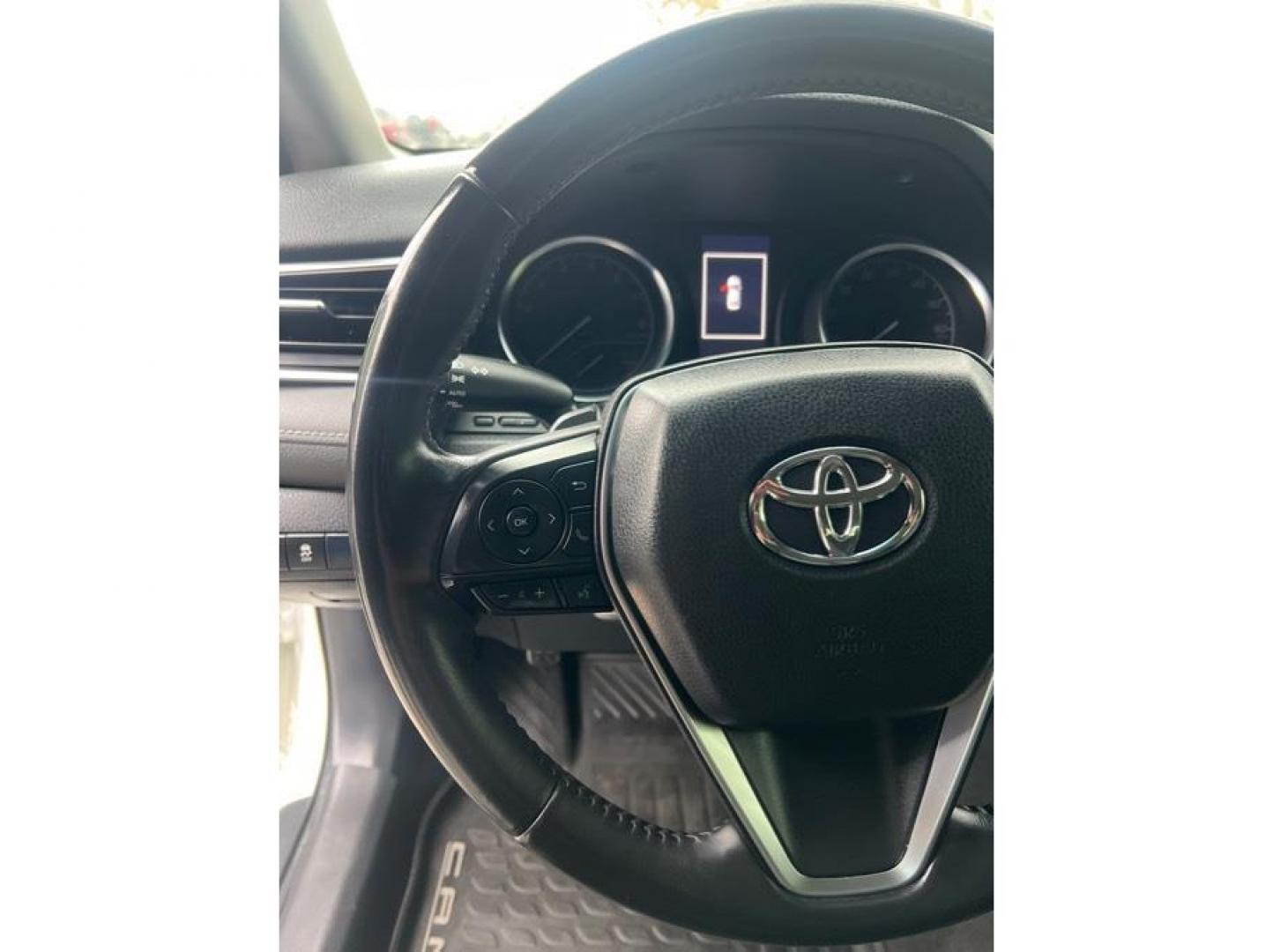 2018 White /No Color Toyota Camry (JTNB11HK9J3) with an 4-Cyl, 2.5 Liter engine, Auto, 8-Spd SeqShft transmission, located at 607 W Columbia Drive, Kennewick, WA, 99336, (509) 987-1069, 46.216743, -119.126404 - Photo#14