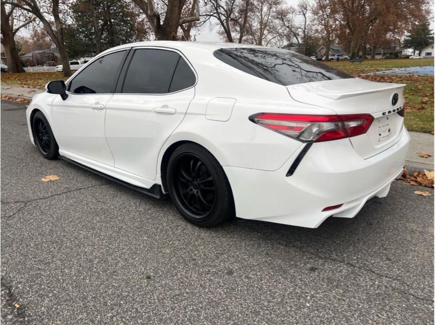 2018 White /No Color Toyota Camry (JTNB11HK9J3) with an 4-Cyl, 2.5 Liter engine, Auto, 8-Spd SeqShft transmission, located at 607 W Columbia Drive, Kennewick, WA, 99336, (509) 987-1069, 46.216743, -119.126404 - Photo#6