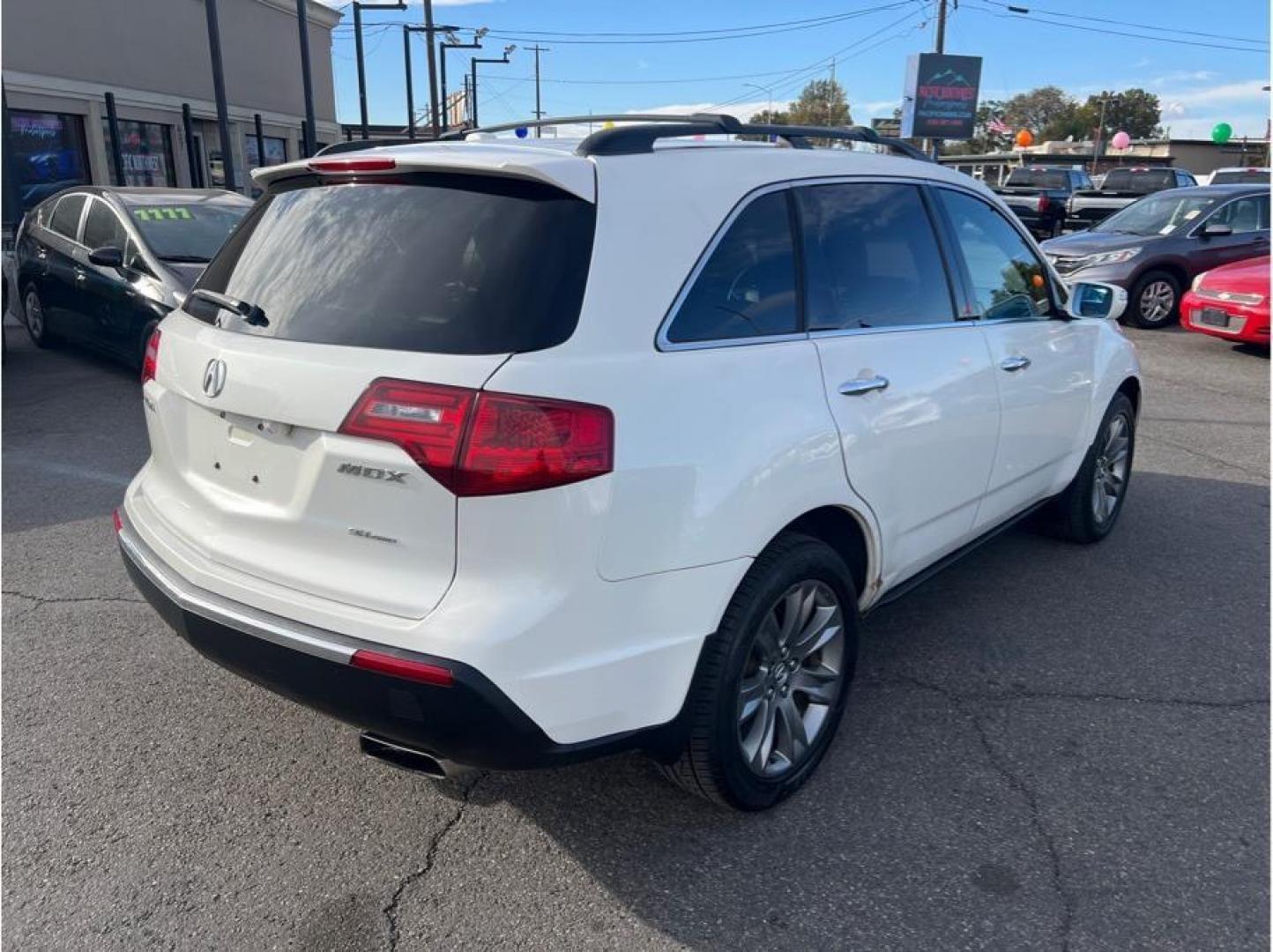 2011 White /No Color Acura MDX (2HNYD2H70BH) with an V6, VTEC, 3.7 Liter engine, Automatic, 6-Spd Sptshft transmission, located at 607 W Columbia Drive, Kennewick, WA, 99336, (509) 987-1069, 46.216743, -119.126404 - Photo#4