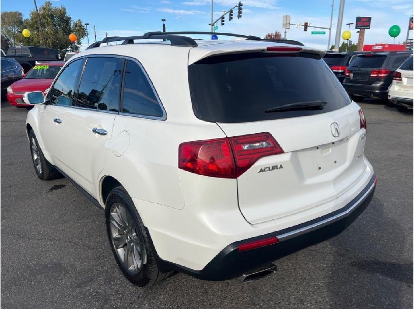 2011 White /No Color Acura MDX (2HNYD2H70BH) with an V6, VTEC, 3.7 Liter engine, Automatic, 6-Spd Sptshft transmission, located at 607 W Columbia Drive, Kennewick, WA, 99336, (509) 987-1069, 46.216743, -119.126404 - Photo#6