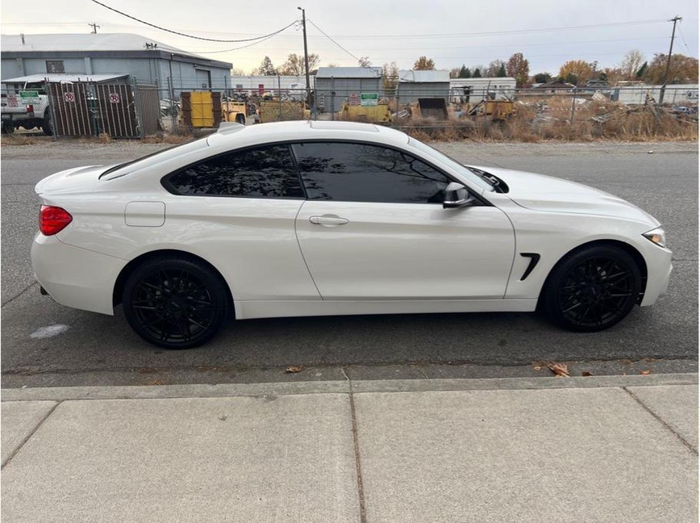 2014 White /No Color BMW 4 Series (WBA3N9C55EK) with an 4-Cyl, Turbo, 2.0 Liter engine, Automatic, 8-Spd Sport transmission, located at 607 W Columbia Drive, Kennewick, WA, 99336, (509) 987-1069, 46.216743, -119.126404 - Photo#3