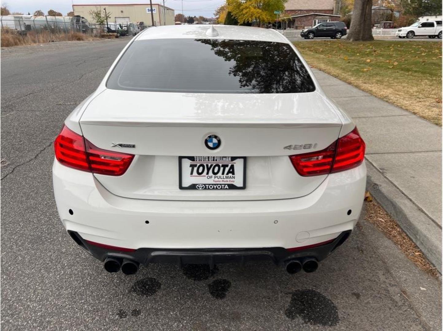 2014 White /No Color BMW 4 Series (WBA3N9C55EK) with an 4-Cyl, Turbo, 2.0 Liter engine, Automatic, 8-Spd Sport transmission, located at 607 W Columbia Drive, Kennewick, WA, 99336, (509) 987-1069, 46.216743, -119.126404 - Photo#5