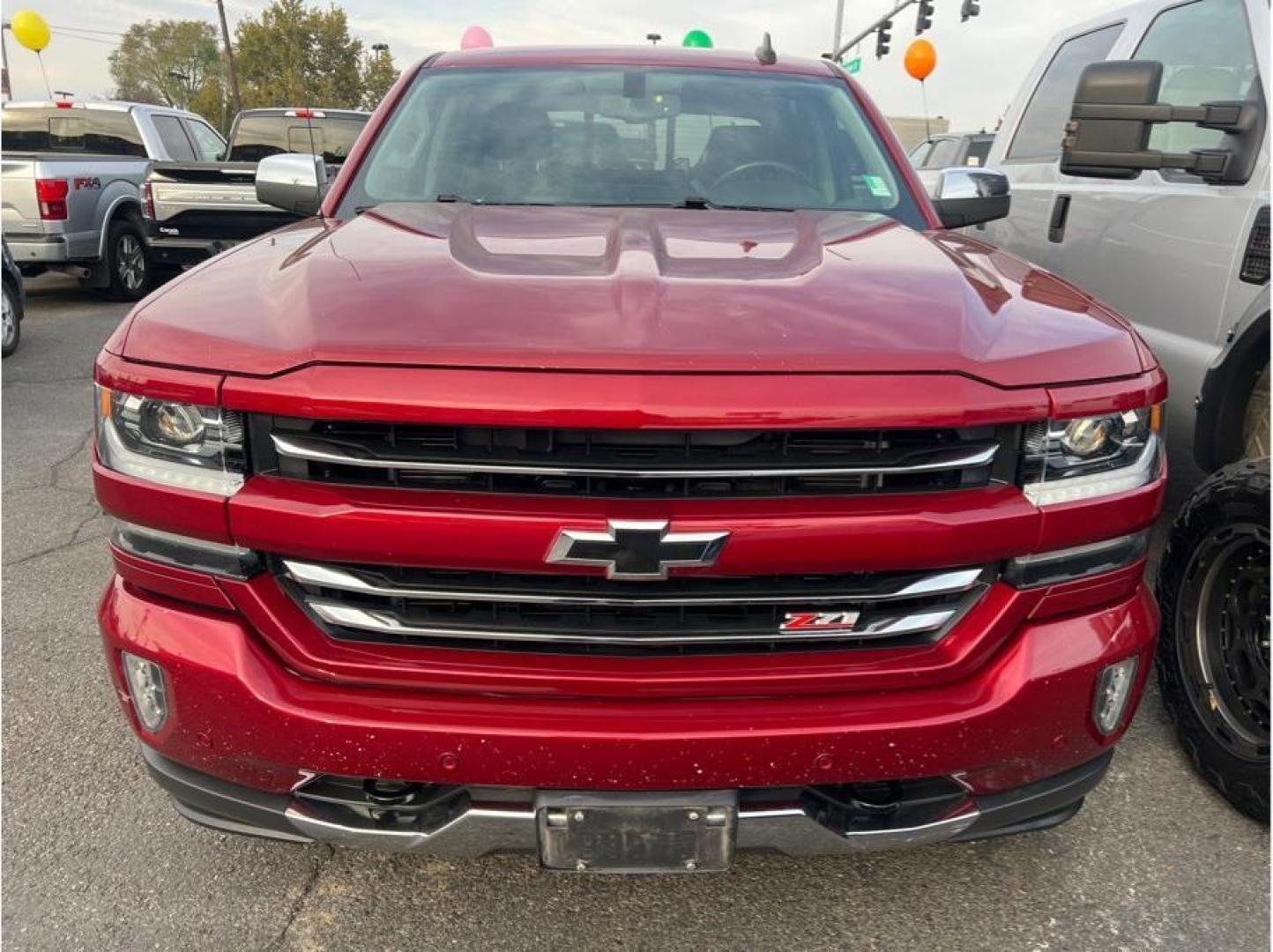 2018 Red /No Color Chevrolet Silverado 1500 Crew Cab (3GCUKSEC6JG) with an V8, EcoTec3, 5.3 Liter engine, Automatic, 6-Spd HD w/Overdrive transmission, located at 607 W Columbia Drive, Kennewick, WA, 99336, (509) 987-1069, 46.216743, -119.126404 - Photo#1