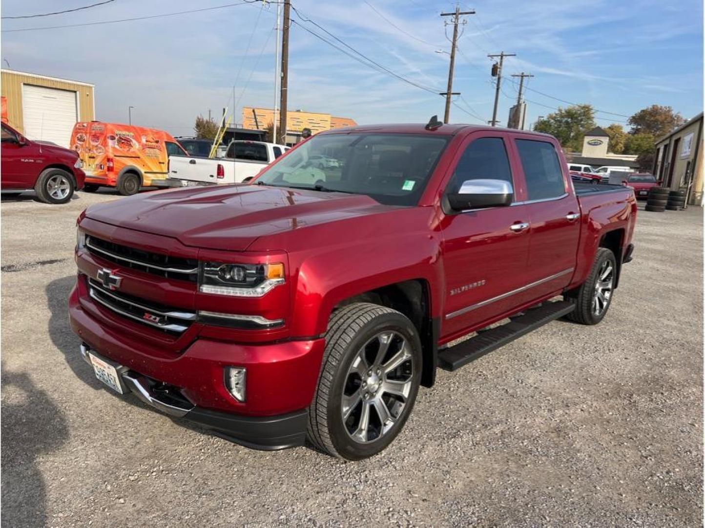 2018 Red /No Color Chevrolet Silverado 1500 Crew Cab (3GCUKSEC6JG) with an V8, EcoTec3, 5.3 Liter engine, Automatic, 6-Spd HD w/Overdrive transmission, located at 607 W Columbia Drive, Kennewick, WA, 99336, (509) 987-1069, 46.216743, -119.126404 - Photo#2