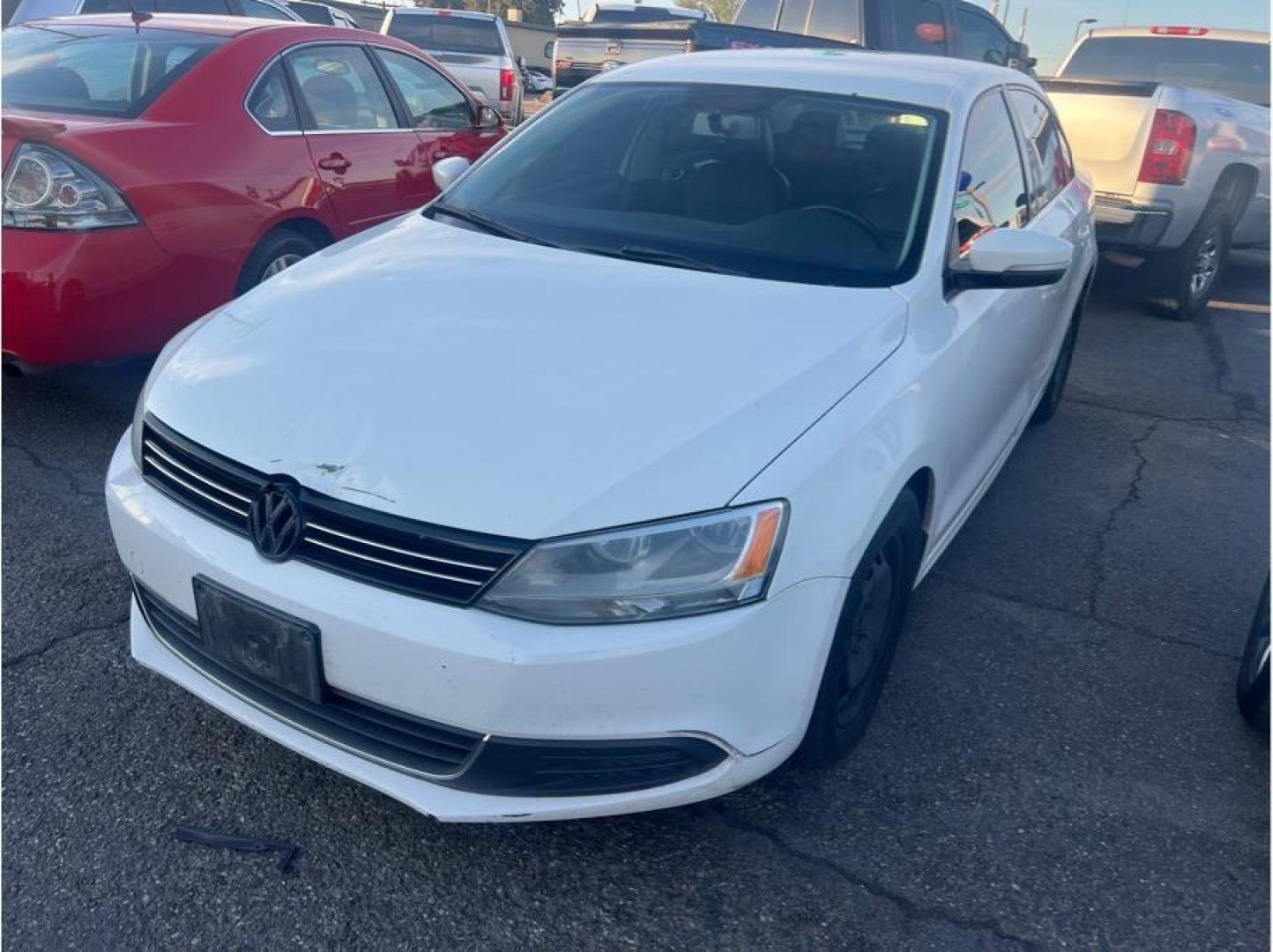 2013 White /No Color Volkswagen Jetta (3VWDP7AJ9DM) with an 5-Cyl, PZEV, 2.5 Liter engine, Auto 6-Spd w/Tptrnc and Spt transmission, located at 607 W Columbia Drive, Kennewick, WA, 99336, (509) 987-1069, 46.216743, -119.126404 - Photo#0