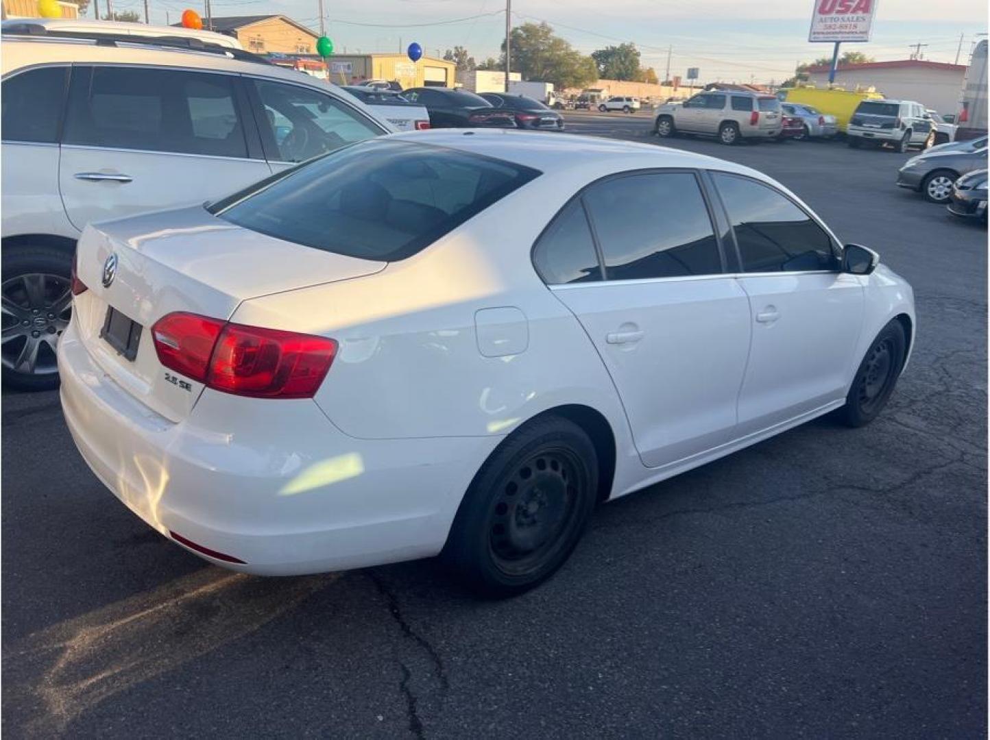 2013 White /No Color Volkswagen Jetta (3VWDP7AJ9DM) with an 5-Cyl, PZEV, 2.5 Liter engine, Auto 6-Spd w/Tptrnc and Spt transmission, located at 607 W Columbia Drive, Kennewick, WA, 99336, (509) 987-1069, 46.216743, -119.126404 - Photo#1