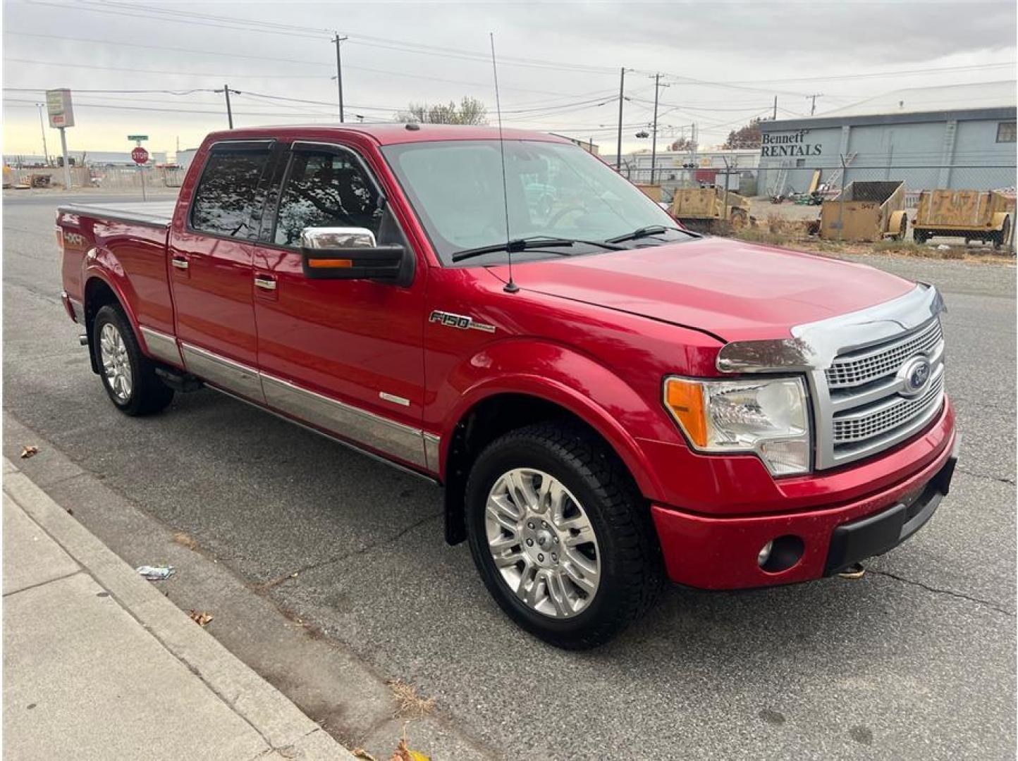 2012 Red /No Color Ford F150 SuperCrew Cab (1FTFW1ET3CF) with an V6, EcoBoost, Twin Turbo, 3.5 Liter engine, Automatic, 6-Spd transmission, located at 607 W Columbia Drive, Kennewick, WA, 99336, (509) 987-1069, 46.216743, -119.126404 - Photo#2