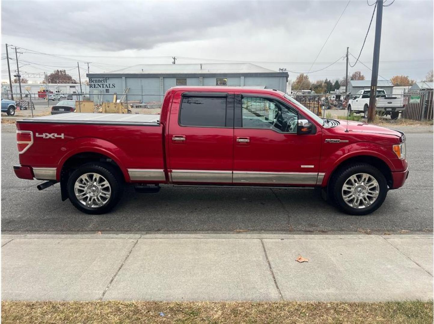 2012 Red /No Color Ford F150 SuperCrew Cab (1FTFW1ET3CF) with an V6, EcoBoost, Twin Turbo, 3.5 Liter engine, Automatic, 6-Spd transmission, located at 607 W Columbia Drive, Kennewick, WA, 99336, (509) 987-1069, 46.216743, -119.126404 - Photo#3