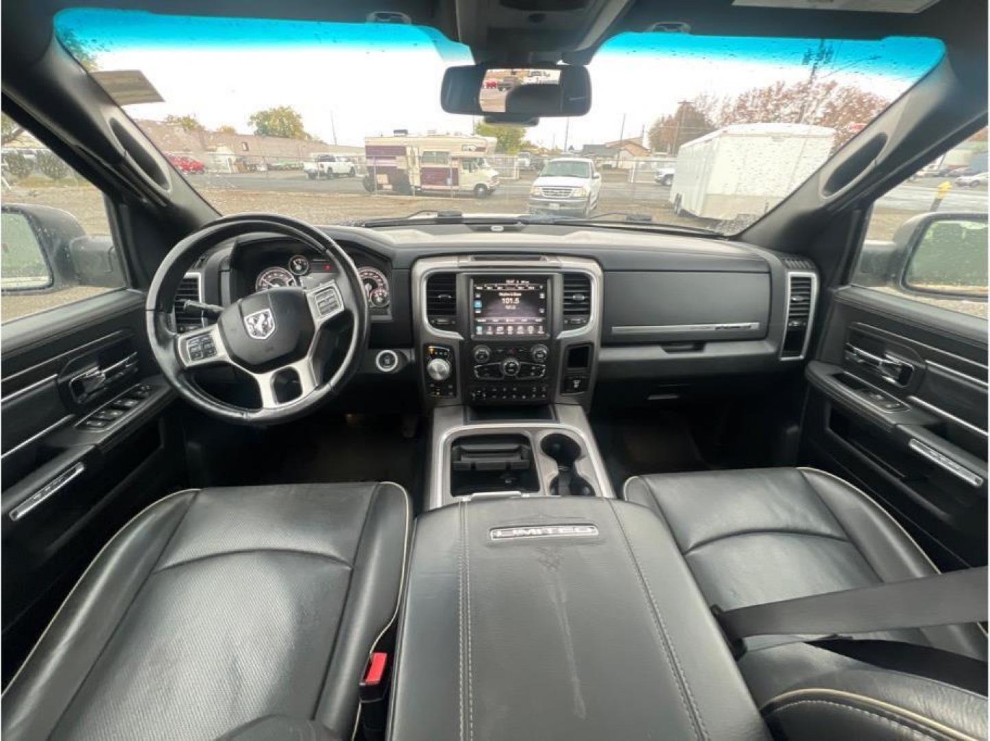 2016 White /No Color Ram 1500 Crew Cab (1C6RR7PM3GS) with an V6 Turbo EcoDiesel 3.0L engine, Automatic, 8-Spd transmission, located at 607 W Columbia Drive, Kennewick, WA, 99336, (509) 987-1069, 46.216743, -119.126404 - Photo#10