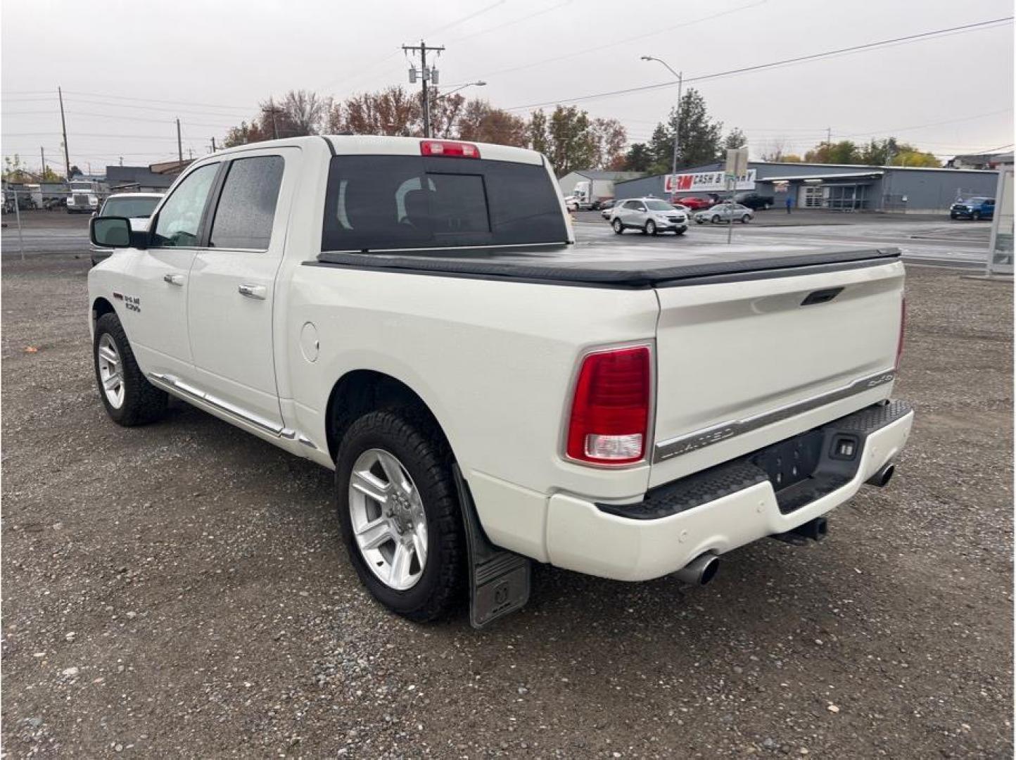 2016 White /No Color Ram 1500 Crew Cab (1C6RR7PM3GS) with an V6 Turbo EcoDiesel 3.0L engine, Automatic, 8-Spd transmission, located at 607 W Columbia Drive, Kennewick, WA, 99336, (509) 987-1069, 46.216743, -119.126404 - Photo#6