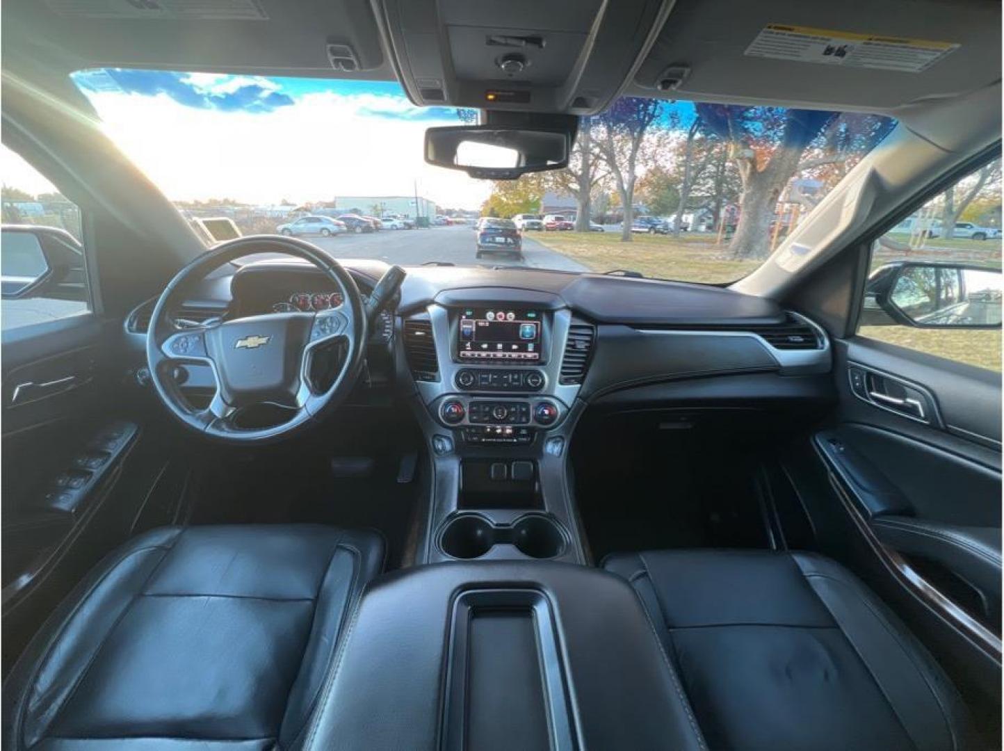 2015 Black /No Color Chevrolet Tahoe (1GNSKBKCXFR) with an V8, EcoTec3, FF, 5.3L engine, Auto, 6-Spd Overdrive transmission, located at 607 W Columbia Drive, Kennewick, WA, 99336, (509) 987-1069, 46.216743, -119.126404 - Photo#13