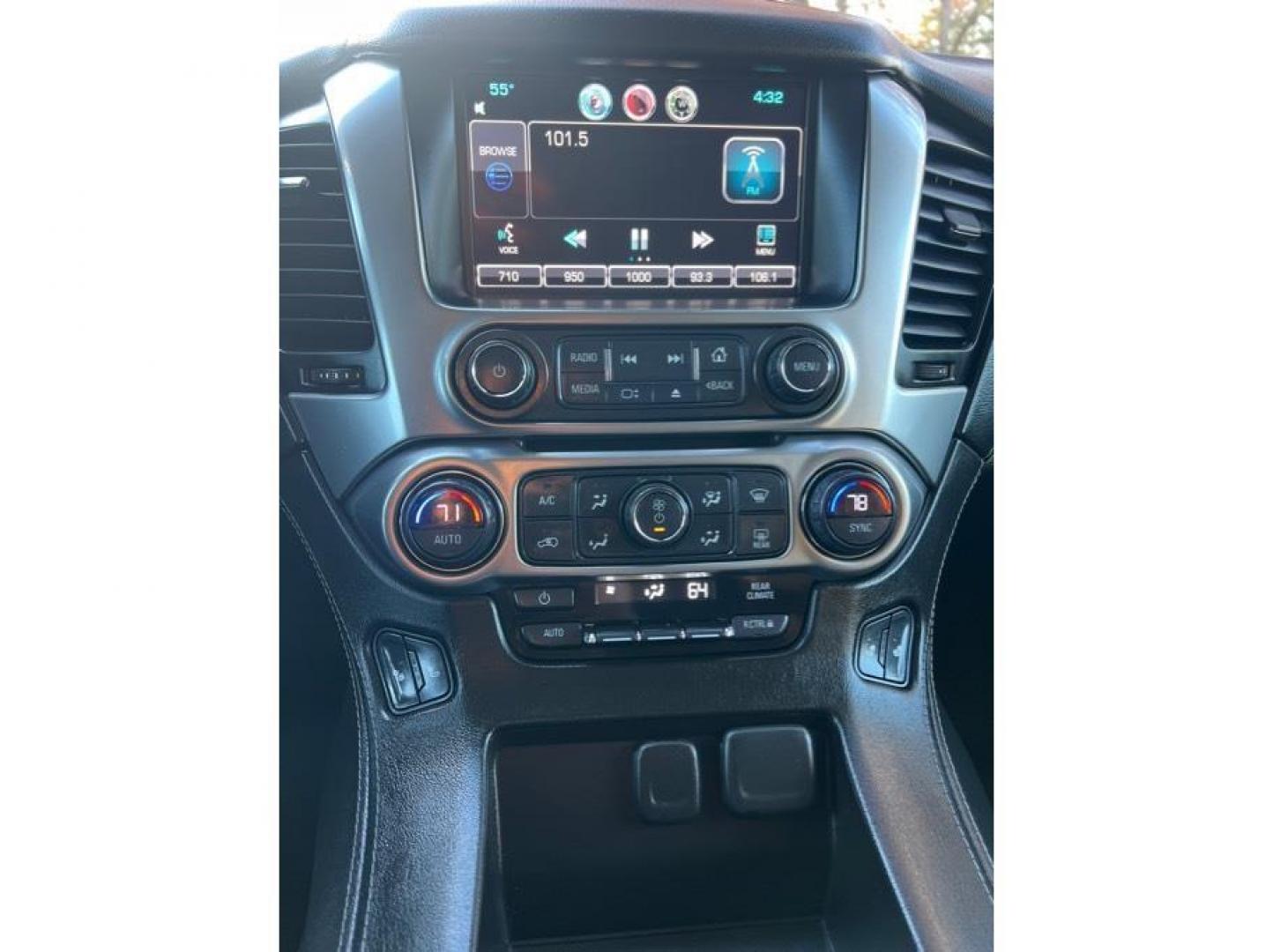 2015 Black /No Color Chevrolet Tahoe (1GNSKBKCXFR) with an V8, EcoTec3, FF, 5.3L engine, Auto, 6-Spd Overdrive transmission, located at 607 W Columbia Drive, Kennewick, WA, 99336, (509) 987-1069, 46.216743, -119.126404 - Photo#21