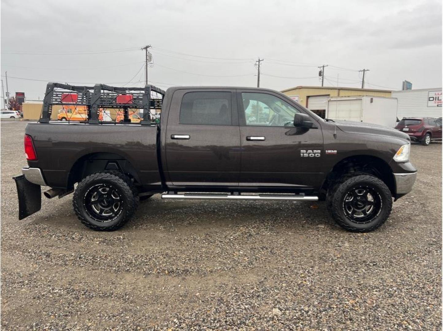 2016 Brown /No Color Ram 1500 Crew Cab (1C6RR7LT7GS) with an V8, HEMI, 5.7 Liter engine, Automatic, 8-Spd transmission, located at 607 W Columbia Drive, Kennewick, WA, 99336, (509) 987-1069, 46.216743, -119.126404 - Photo#3