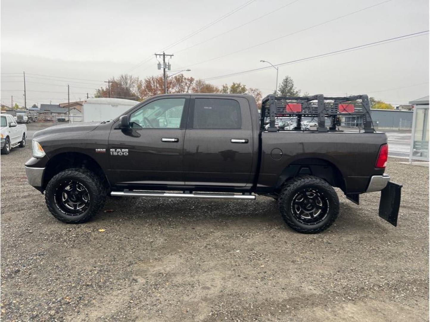 2016 Brown /No Color Ram 1500 Crew Cab (1C6RR7LT7GS) with an V8, HEMI, 5.7 Liter engine, Automatic, 8-Spd transmission, located at 607 W Columbia Drive, Kennewick, WA, 99336, (509) 987-1069, 46.216743, -119.126404 - Photo#7