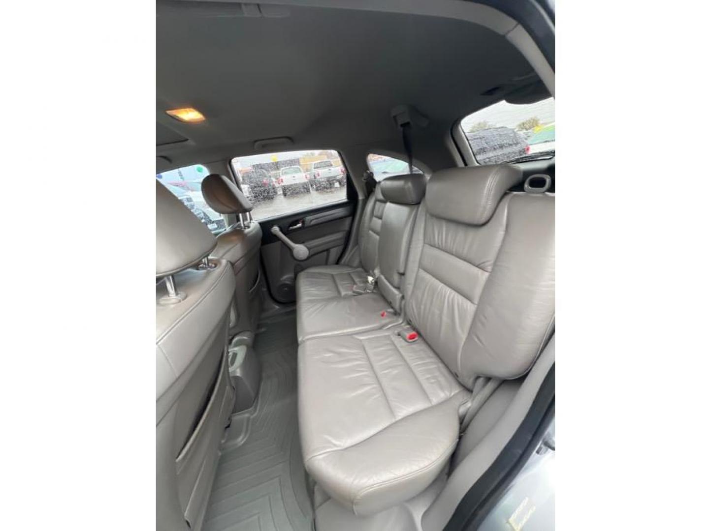 2007 Silver /No Color Honda CR-V (JHLRE48727C) with an 4-Cyl, VTEC, 2.4 Liter engine, Automatic transmission, located at 607 W Columbia Drive, Kennewick, WA, 99336, (509) 987-1069, 46.216743, -119.126404 - Photo#10