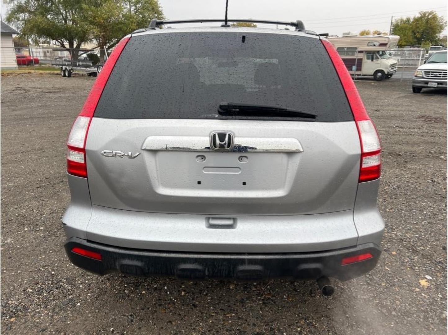 2007 Silver /No Color Honda CR-V (JHLRE48727C) with an 4-Cyl, VTEC, 2.4 Liter engine, Automatic transmission, located at 607 W Columbia Drive, Kennewick, WA, 99336, (509) 987-1069, 46.216743, -119.126404 - Photo#5