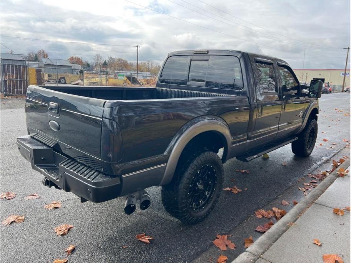 2011 Black /No Color Ford F250 Super Duty Crew Cab (1FT7W2BT0BE) with an V8, Turbo Diesel, 6.7L engine, Automatic, 6-Spd w/Overdrive and SelectShift transmission, located at 607 W Columbia Drive, Kennewick, WA, 99336, (509) 987-1069, 46.216743, -119.126404 - Photo#4