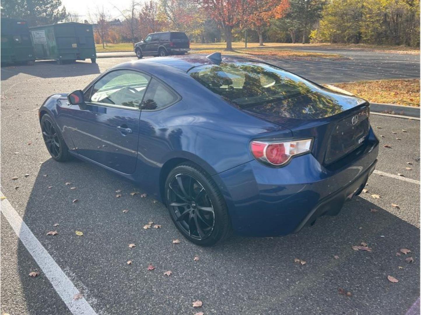 2015 Blue /No Color Scion FR-S (JF1ZNAA18F9) with an 4-Cyl, 2.0 Liter engine, Auto, 6-Spd Dyn Rev Mgmt transmission, located at 607 W Columbia Drive, Kennewick, WA, 99336, (509) 987-1069, 46.216743, -119.126404 - Photo#6