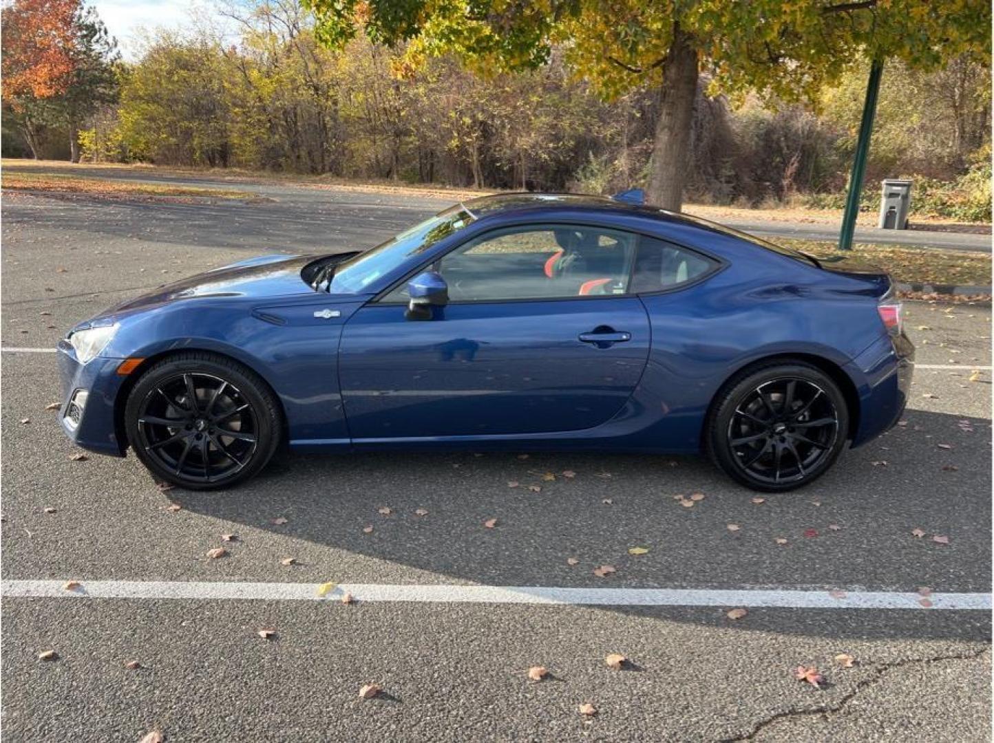 2015 Blue /No Color Scion FR-S (JF1ZNAA18F9) with an 4-Cyl, 2.0 Liter engine, Auto, 6-Spd Dyn Rev Mgmt transmission, located at 607 W Columbia Drive, Kennewick, WA, 99336, (509) 987-1069, 46.216743, -119.126404 - Photo#7