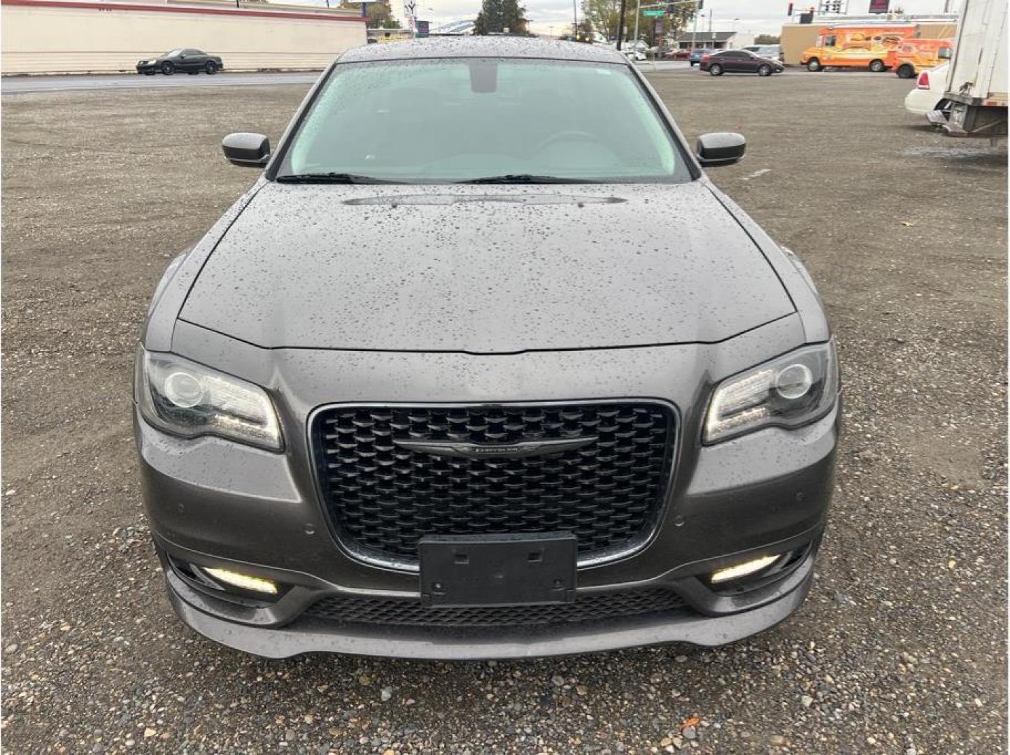 2022 Gray /No Color Chrysler 300 (2C3CCADG0NH) with an V6, 3.6 Liter engine, Automatic, 8-Spd transmission, located at 607 W Columbia Drive, Kennewick, WA, 99336, (509) 987-1069, 46.216743, -119.126404 - Photo#1